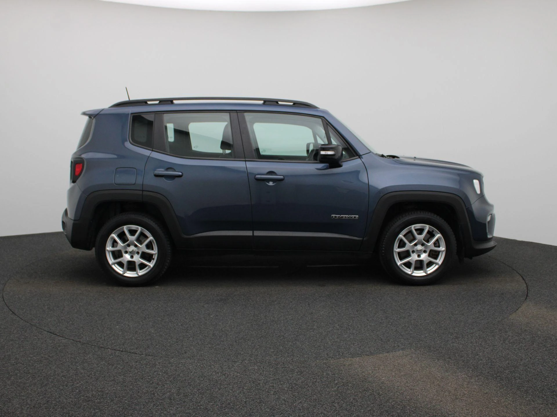 Jeep-Renegade-image-5
