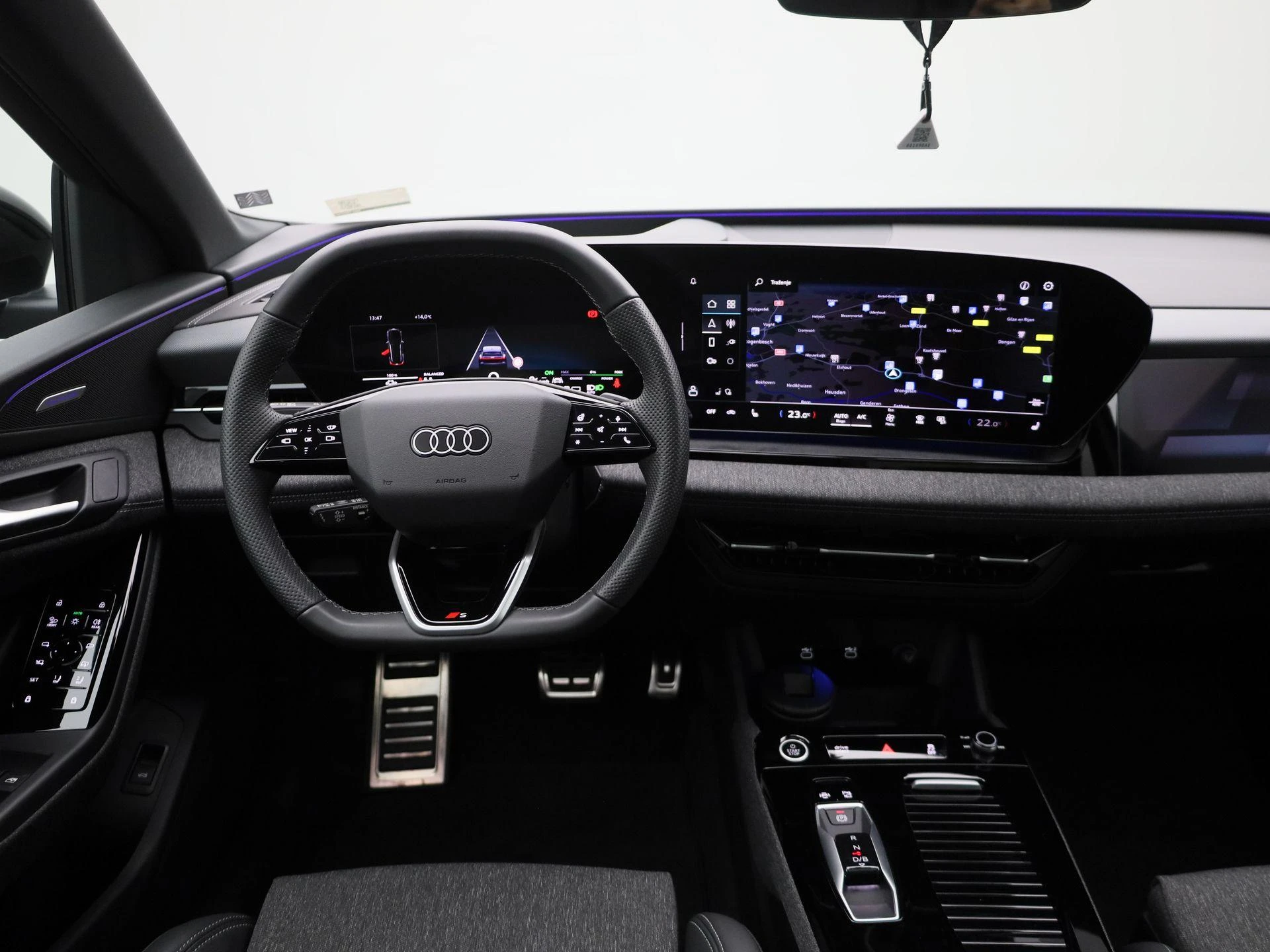 Audi-Q6 e-tron-image-6