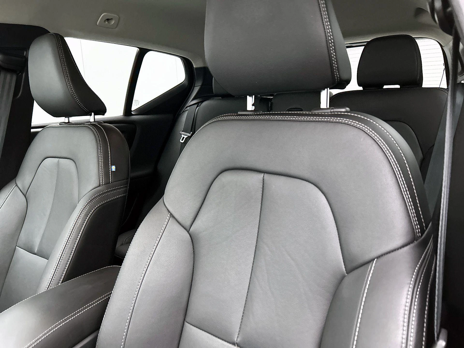 Volvo XC40 2.0 B4 Plus Dark