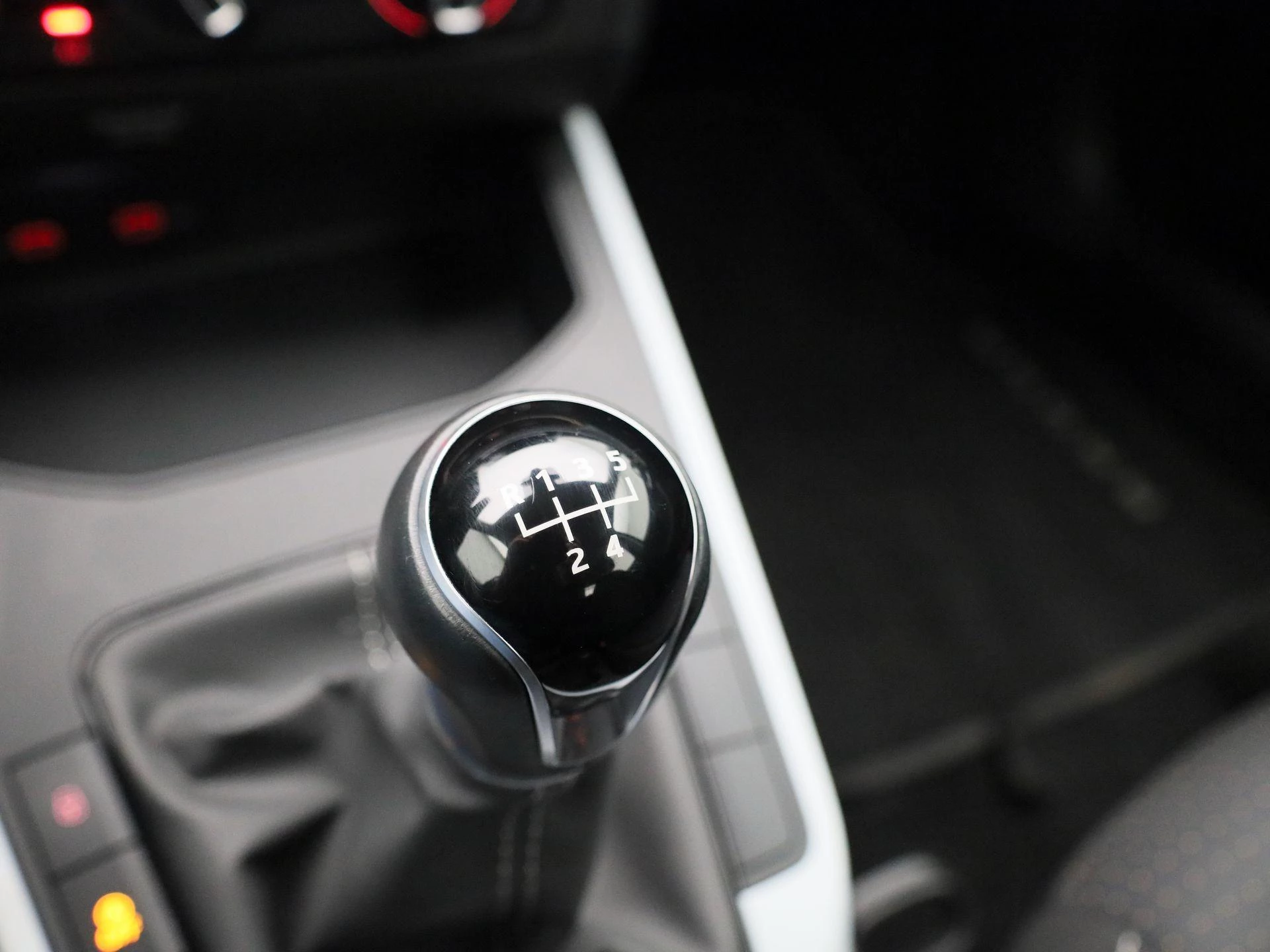 SEAT-Arona-image-20