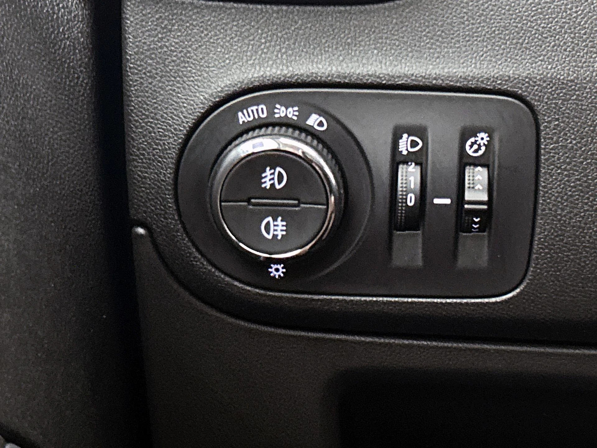 Opel-Crossland X-image-22