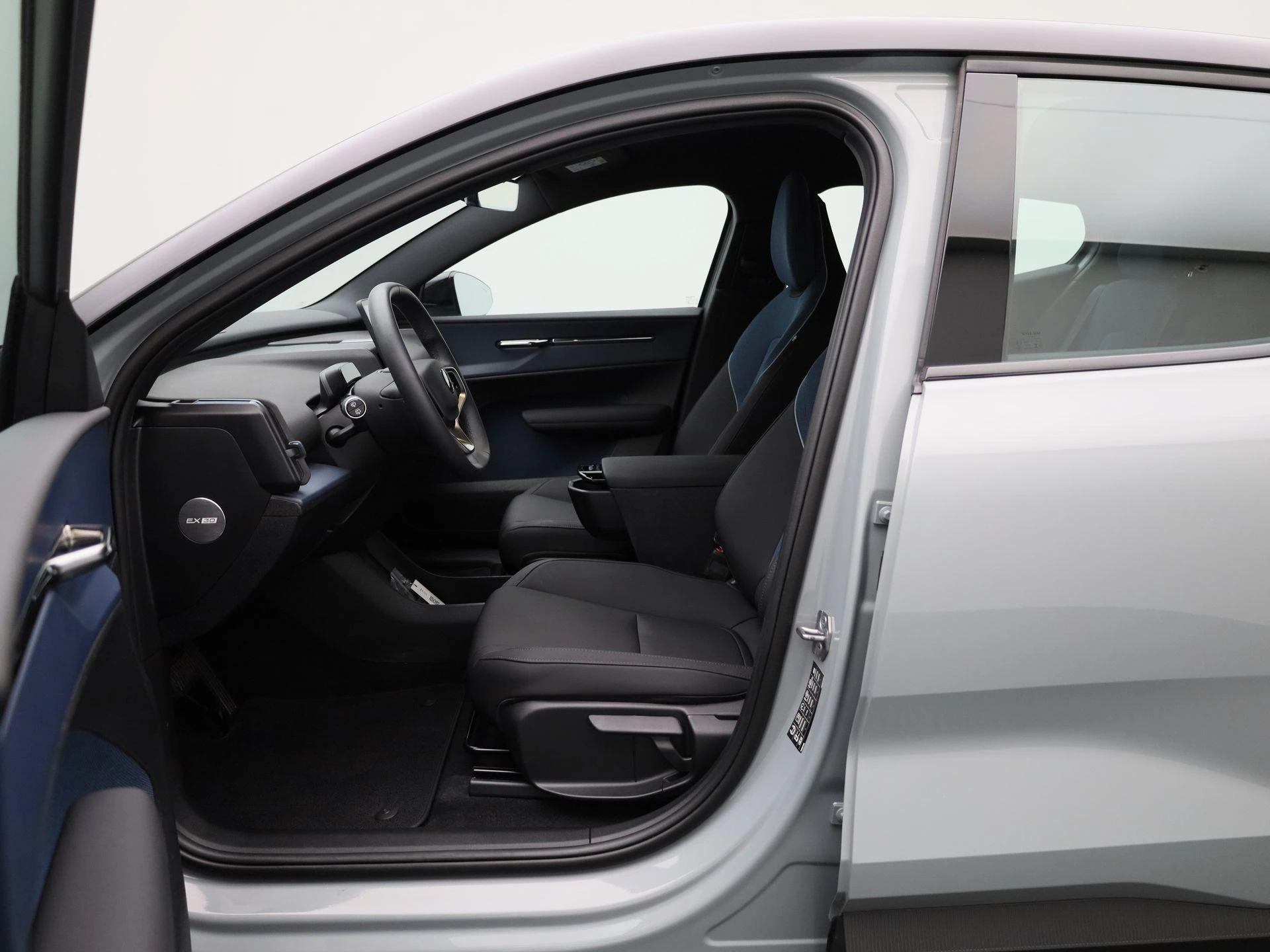 Volvo-EX30-image-10