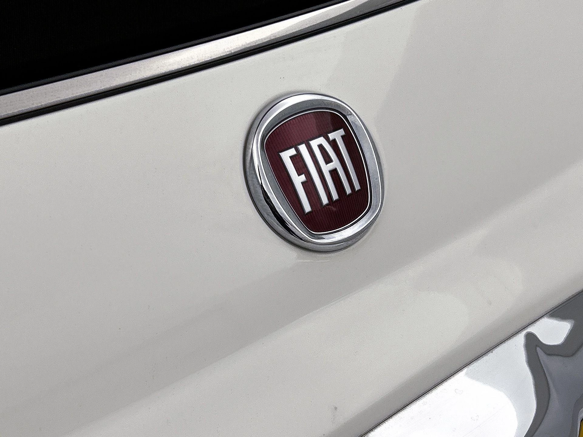 Fiat-500C-image-12