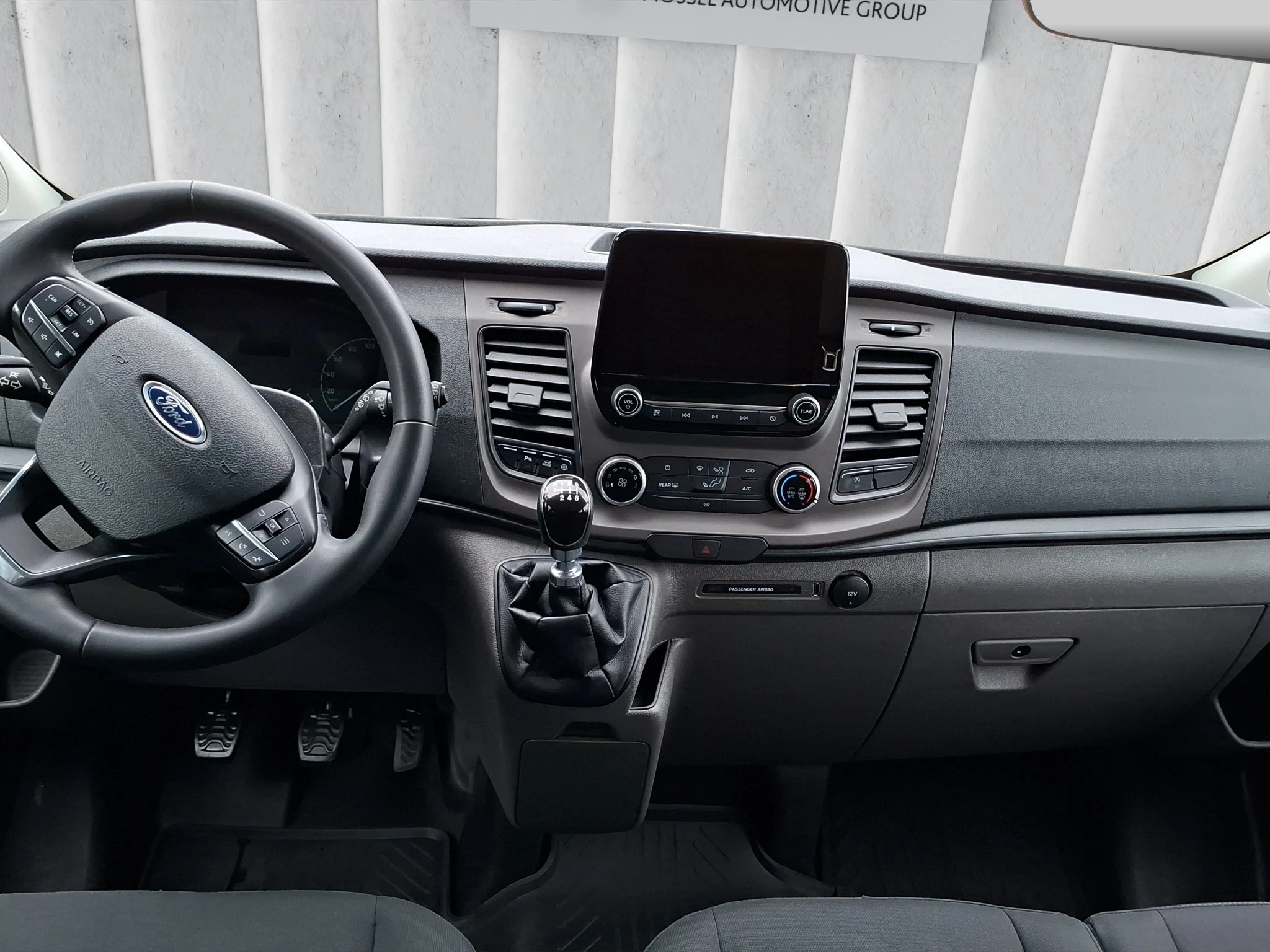 Ford-Transit Custom-image-11