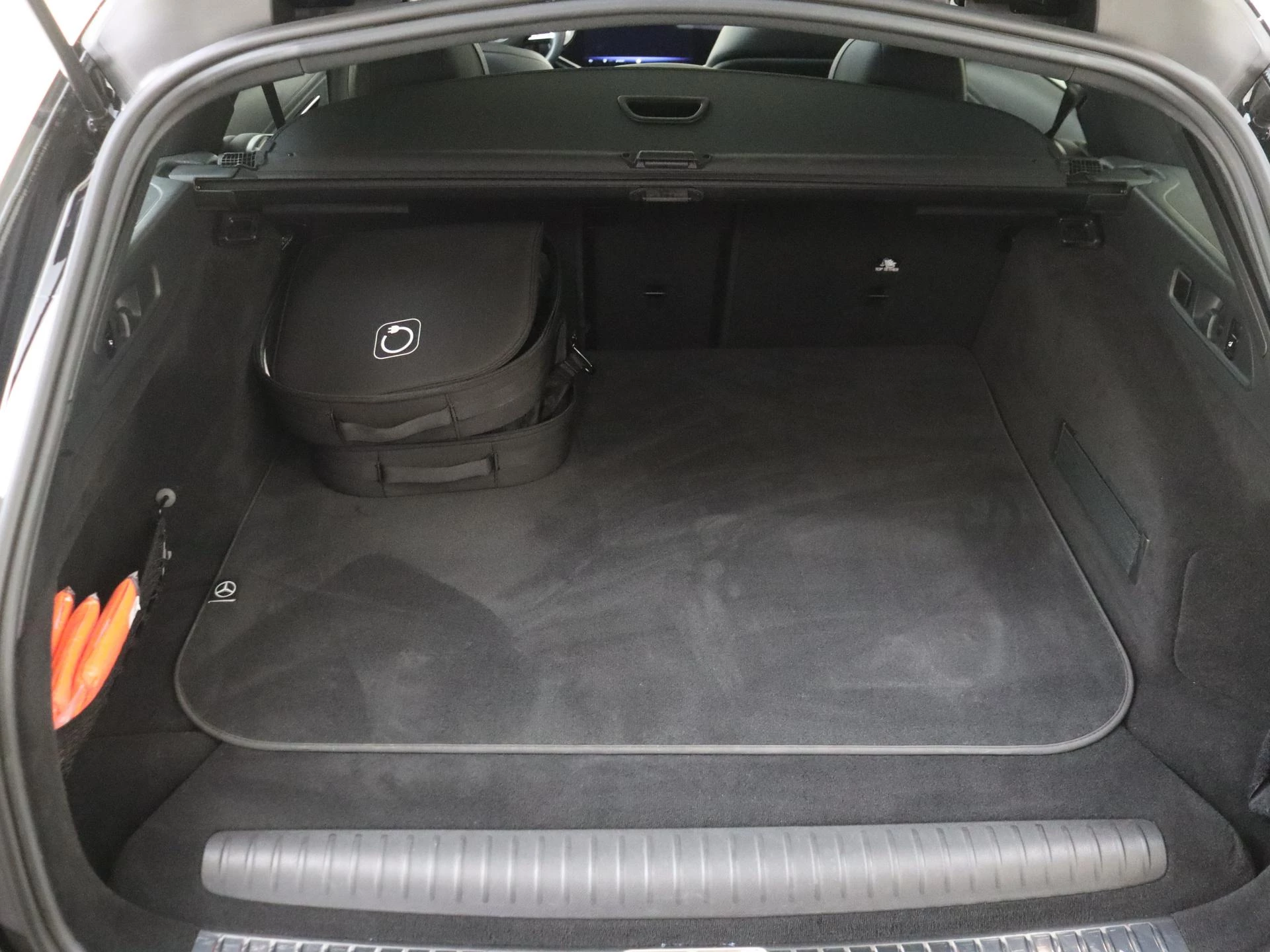 Mercedes-Benz-E-Klasse-image-34