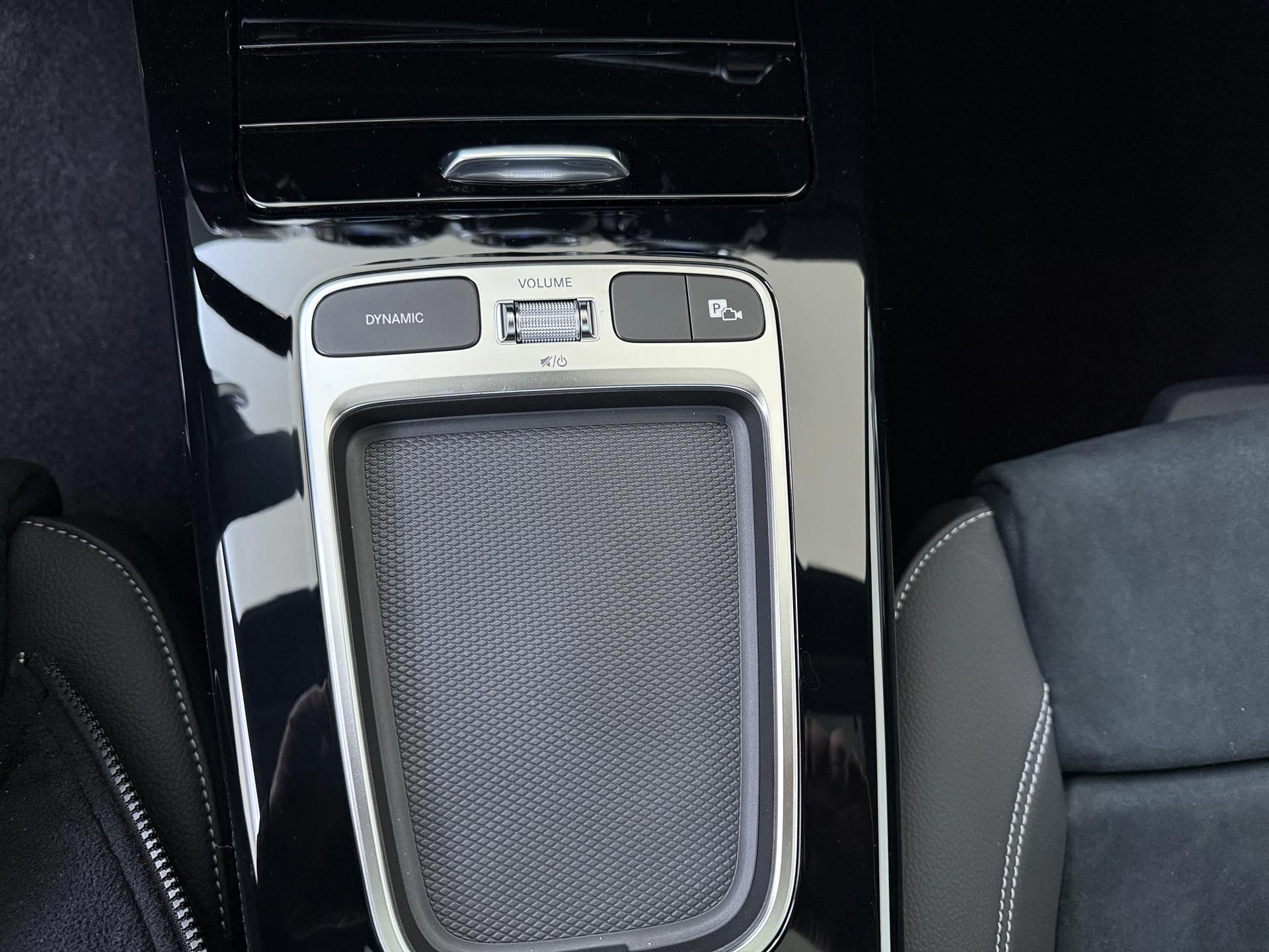 Mercedes-Benz-A-Klasse-image-20