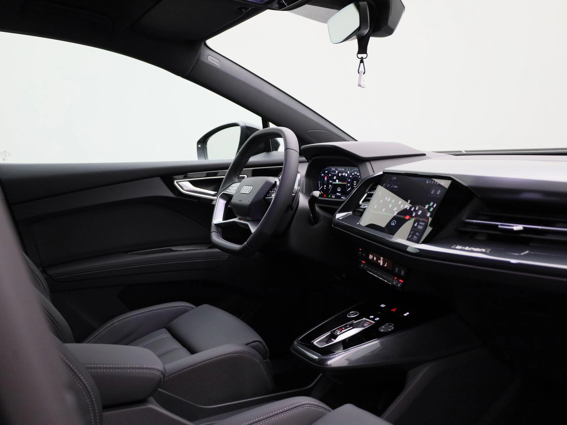 Audi-Q4 Sportback e-tron-image-21