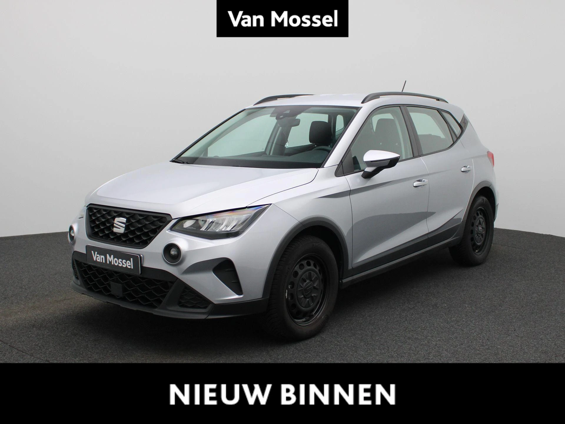 SEAT-Arona-image-0