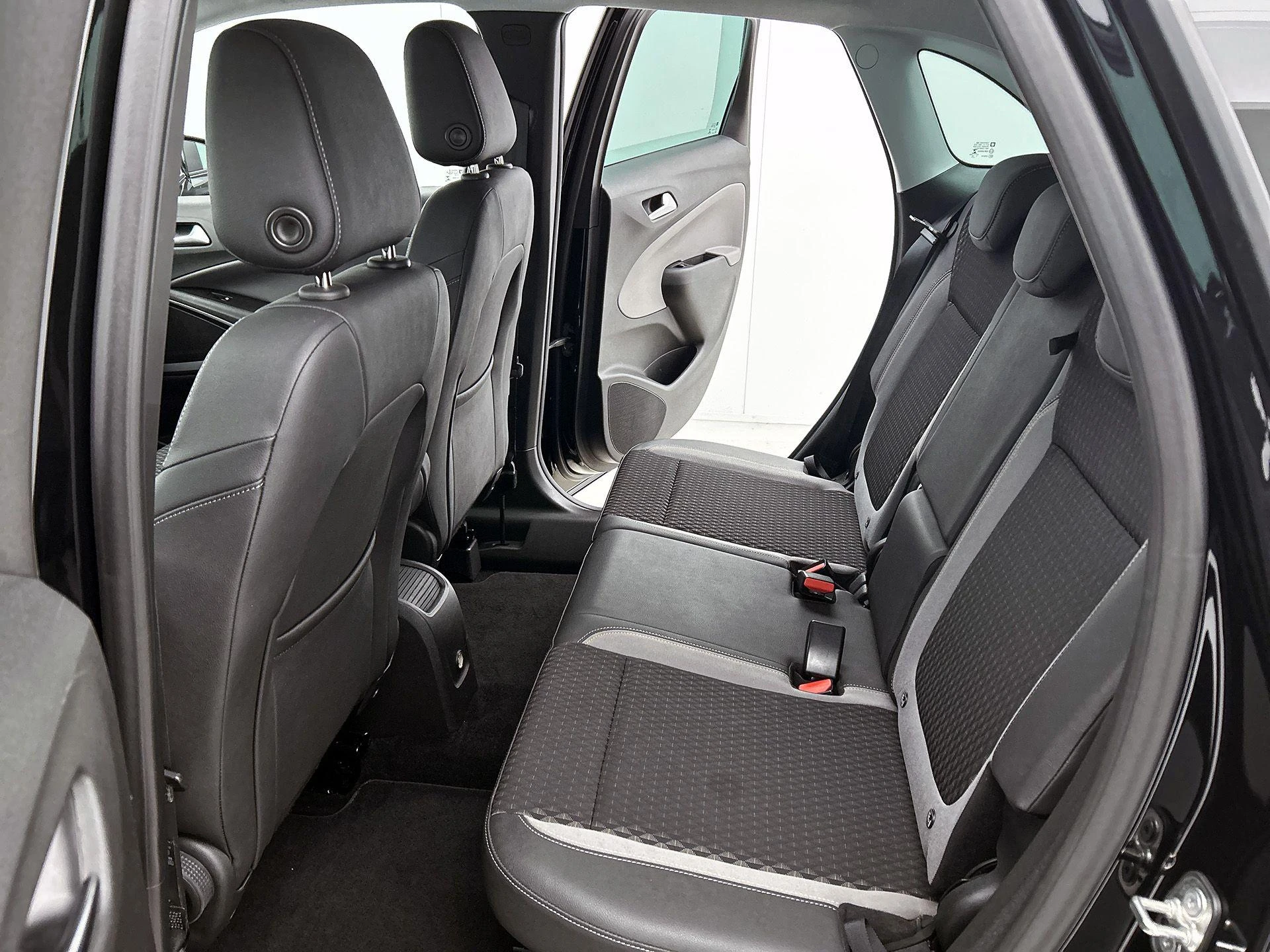 Opel-Crossland X-image-27