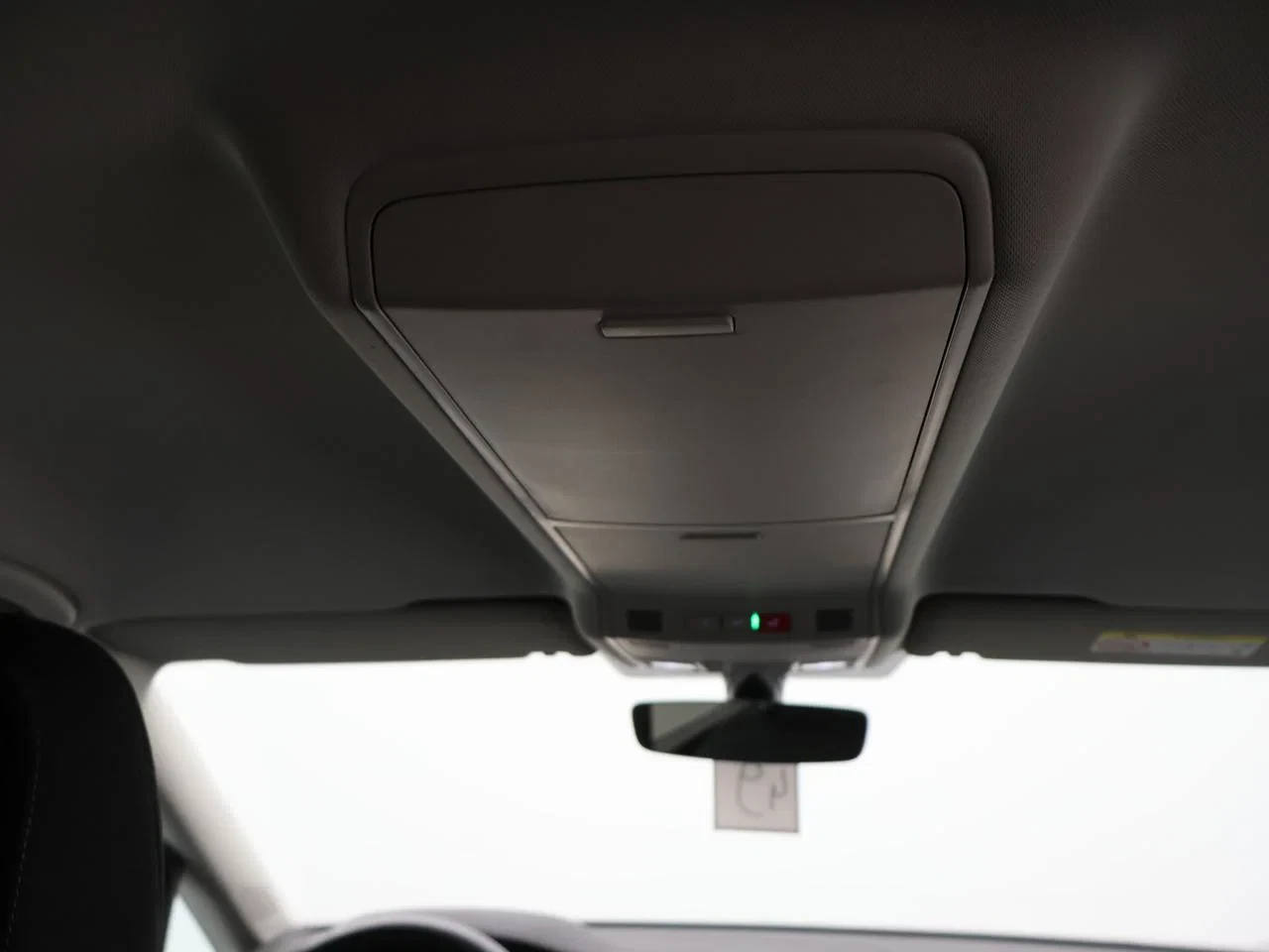 Volkswagen-Touran-image-25