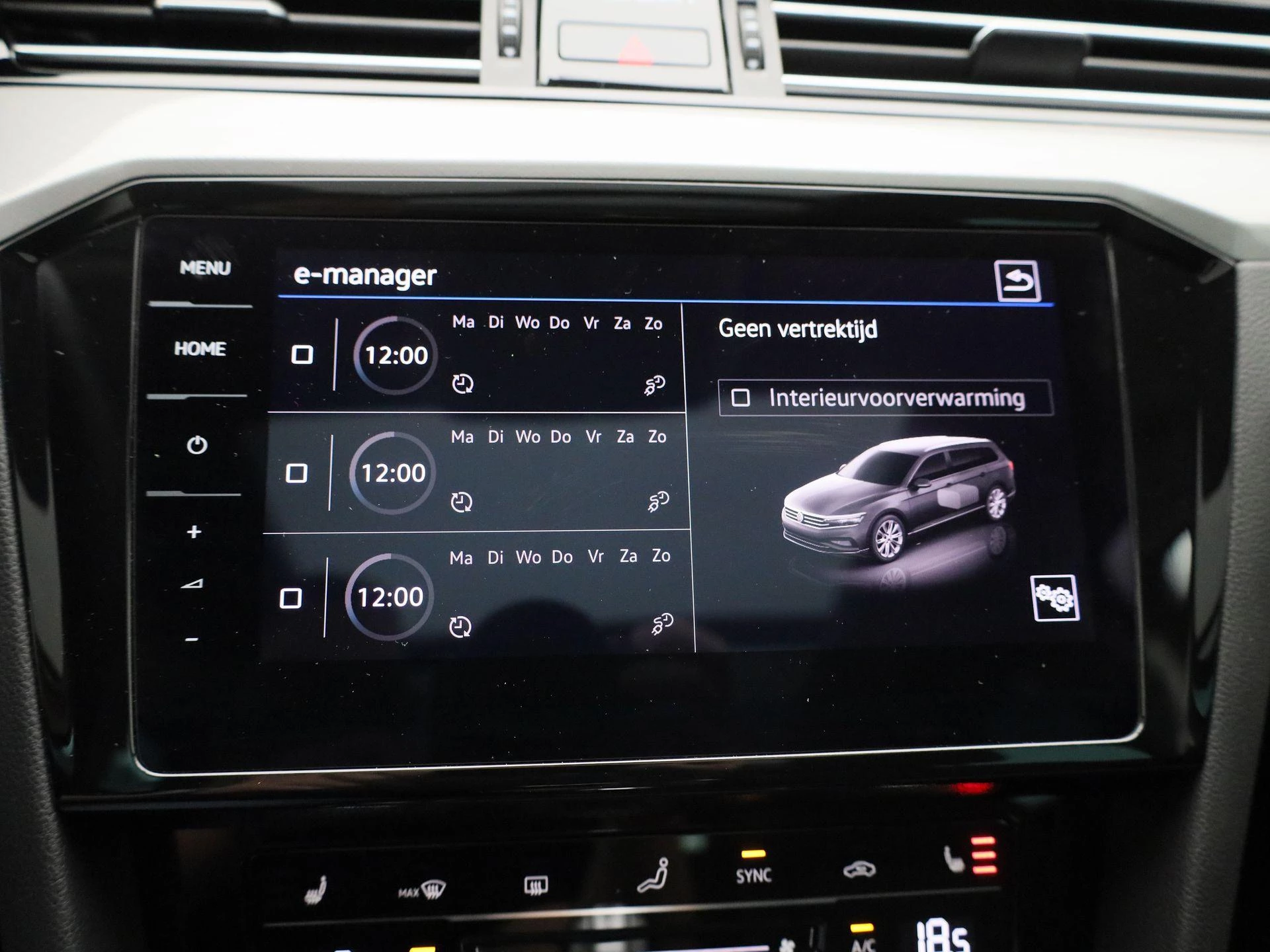Volkswagen-Passat-image-31