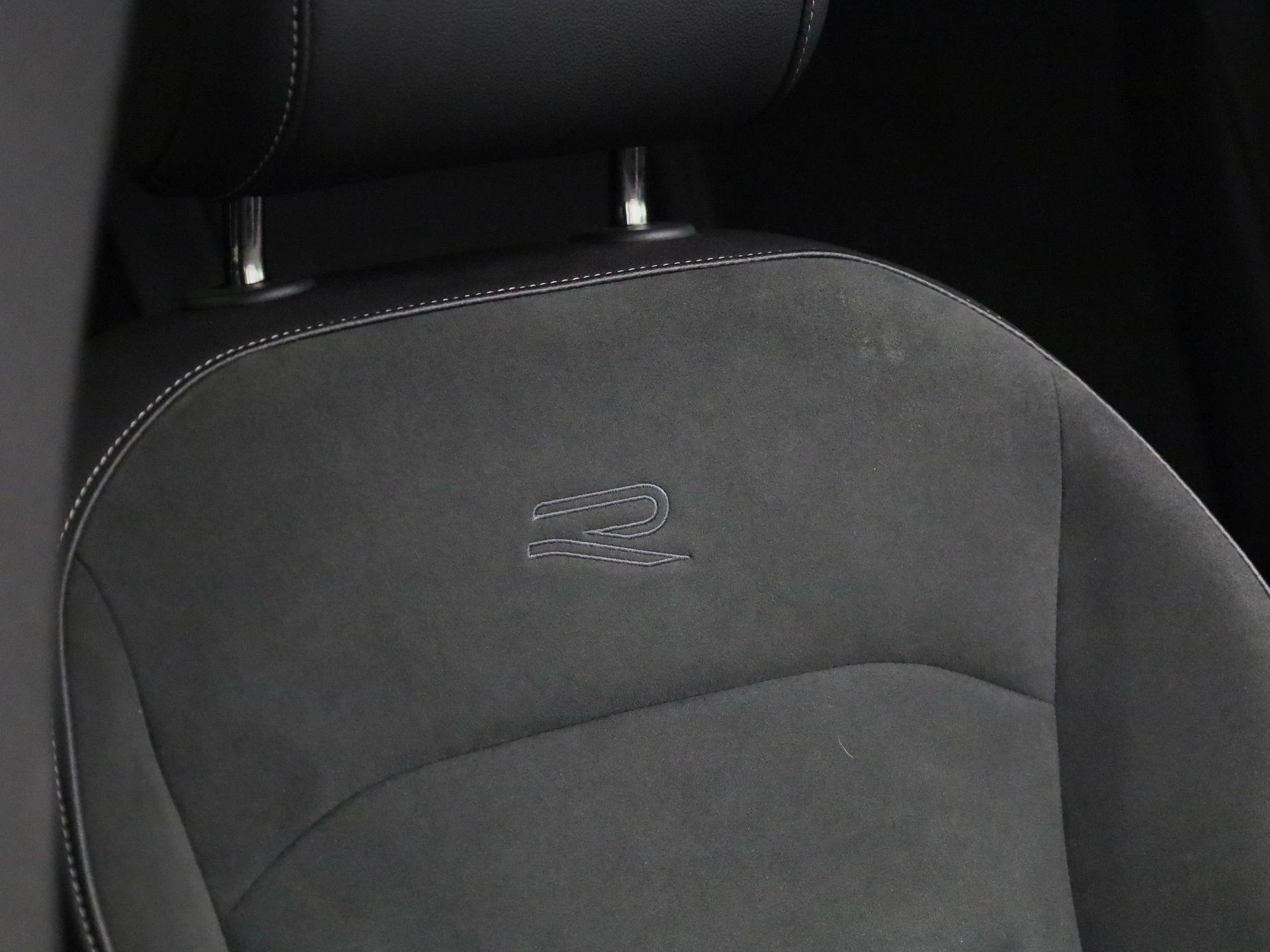 Volkswagen-Arteon-image-47