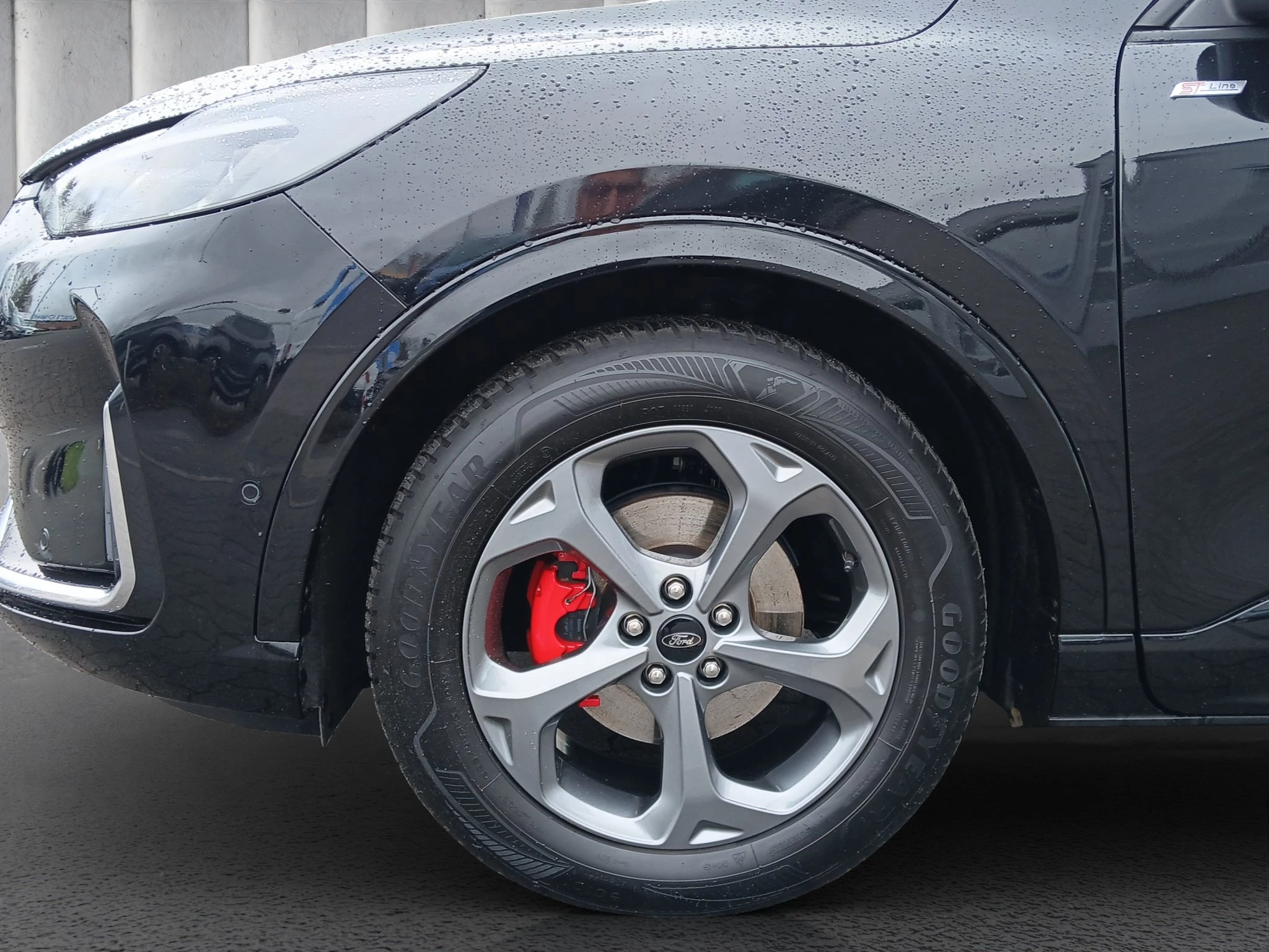 Ford Kuga ST-Line X*PANO*AHK*LED-MATRIX*360GRAD*ACC*NAVI*SOUND-SYS.