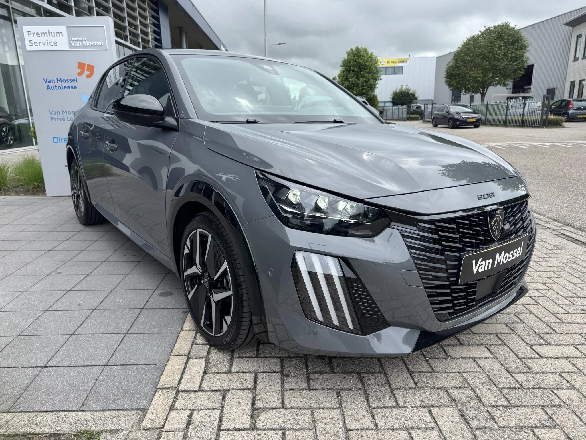 Peugeot 208 1.2 Hybrid 100 e-DCS6 GT