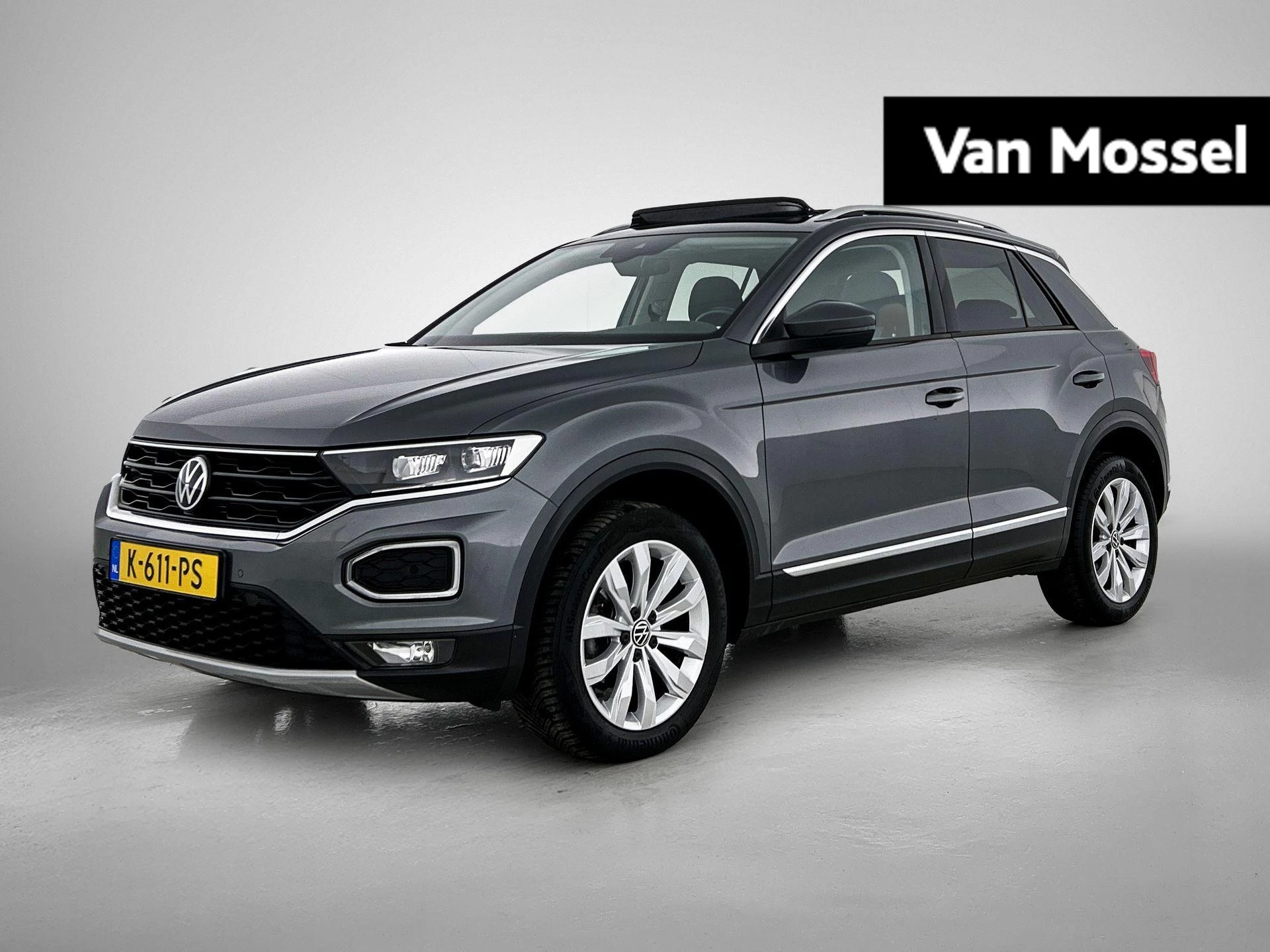 Volkswagen-T-Roc-image-0