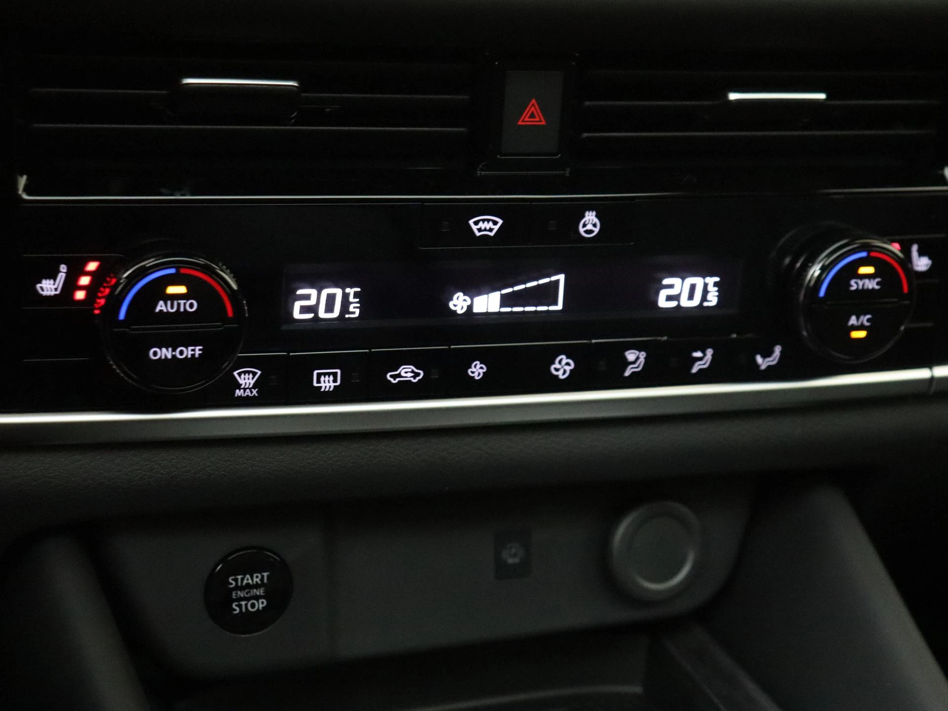 Nissan-QASHQAI-image-16