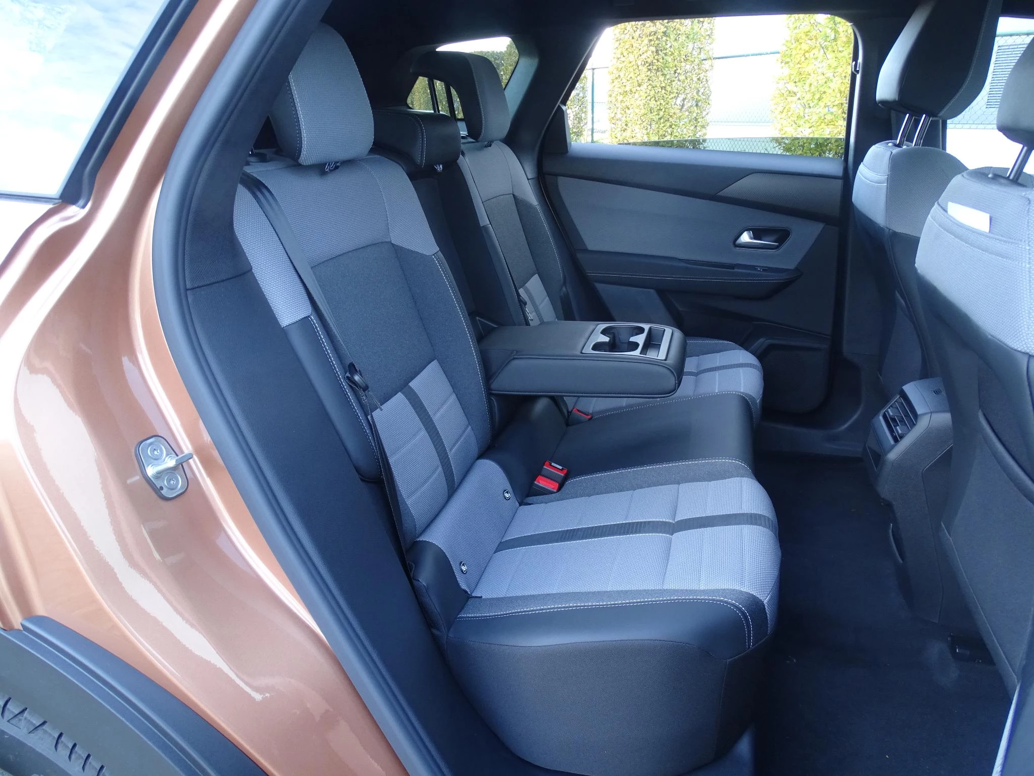 Opel-Grandland-image-15