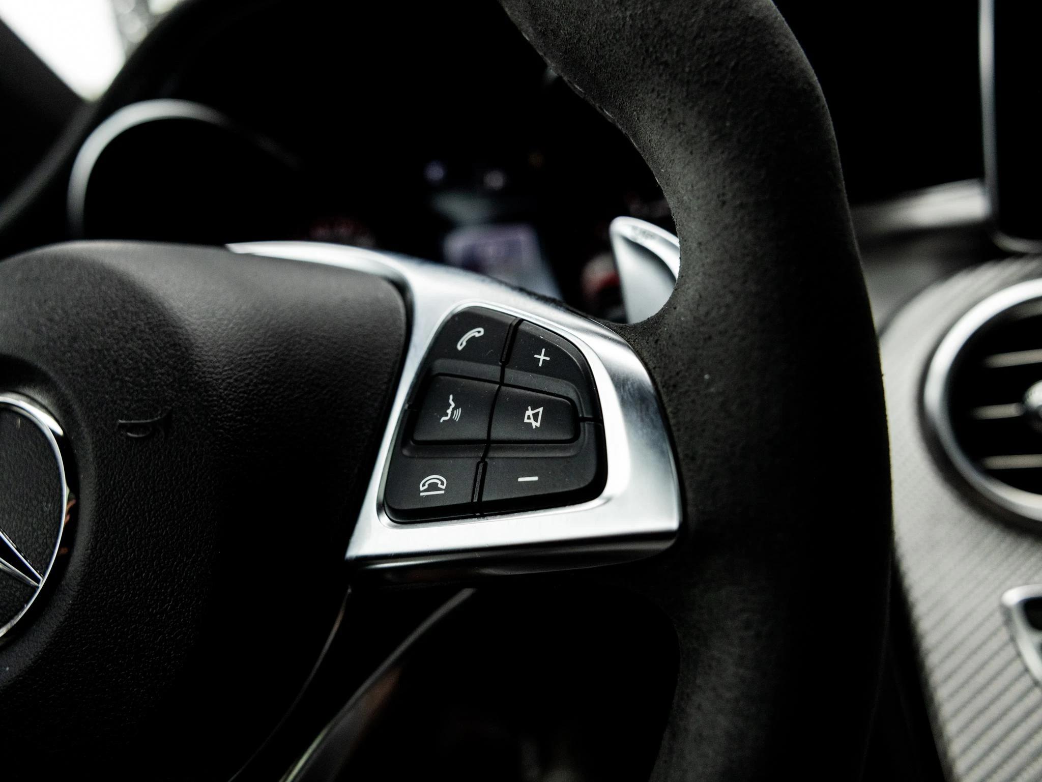Mercedes-Benz-C-Klasse-image-33