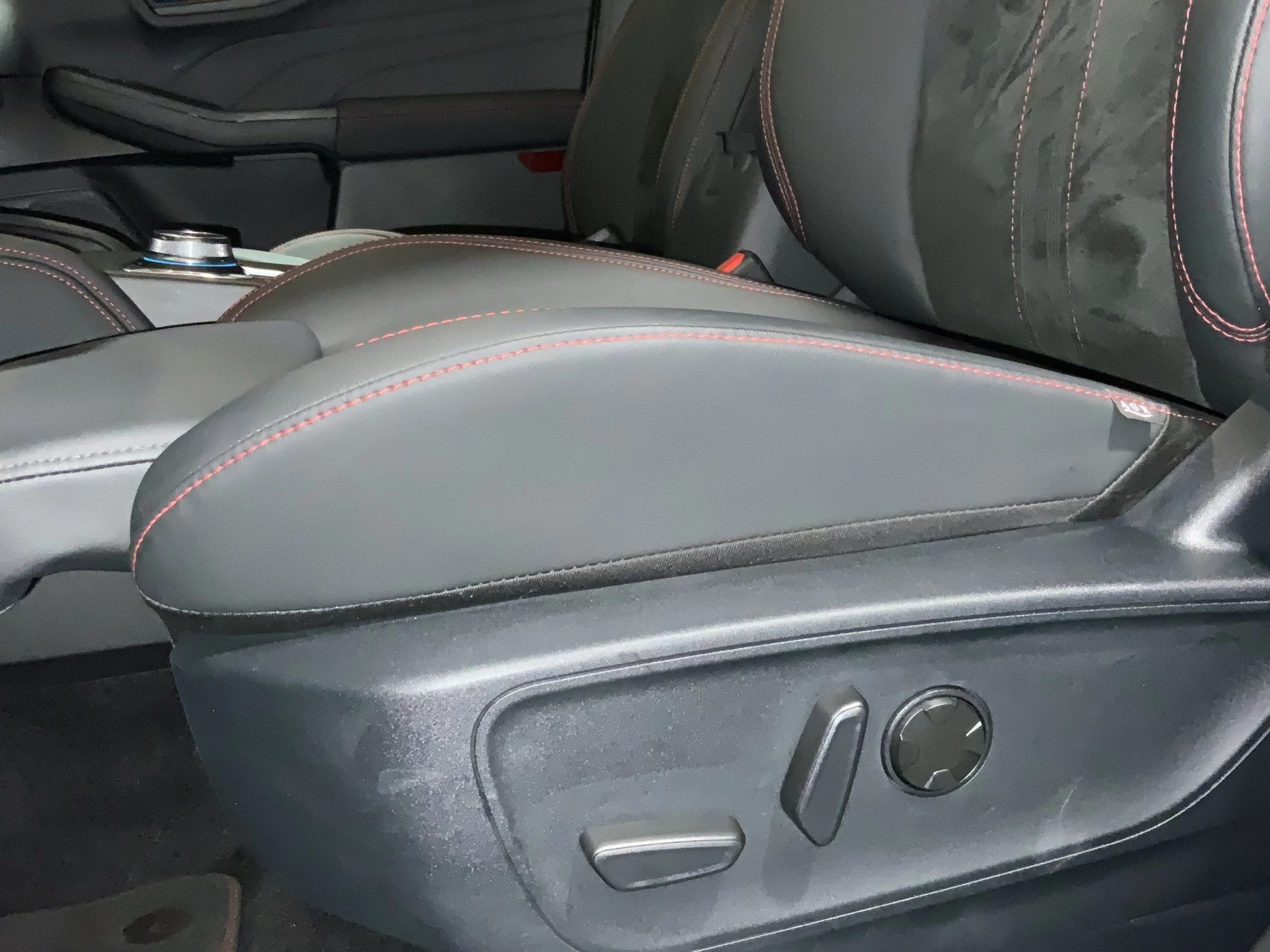 Ford Kuga ST-Line X Aut.*360GRAD*LED-MATRIX*NAVI*GRA*WINTER-PKT.