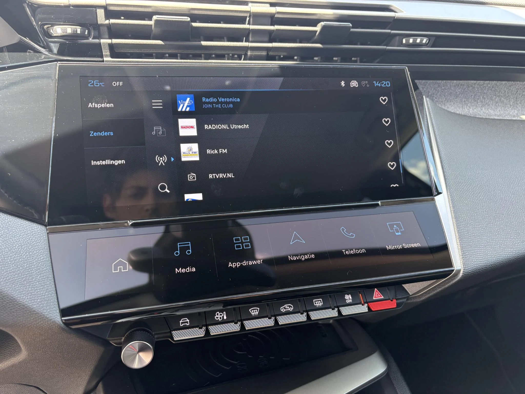 Peugeot-308-image-18
