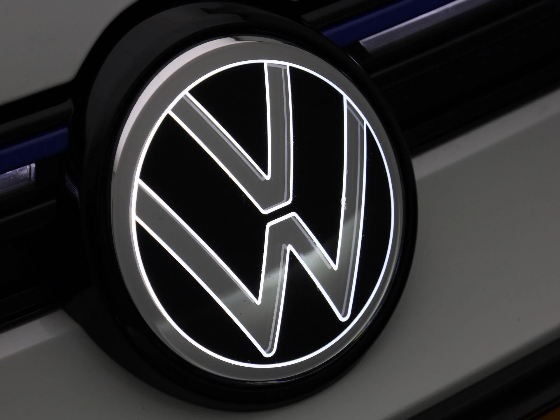 Volkswagen-Golf-image-39