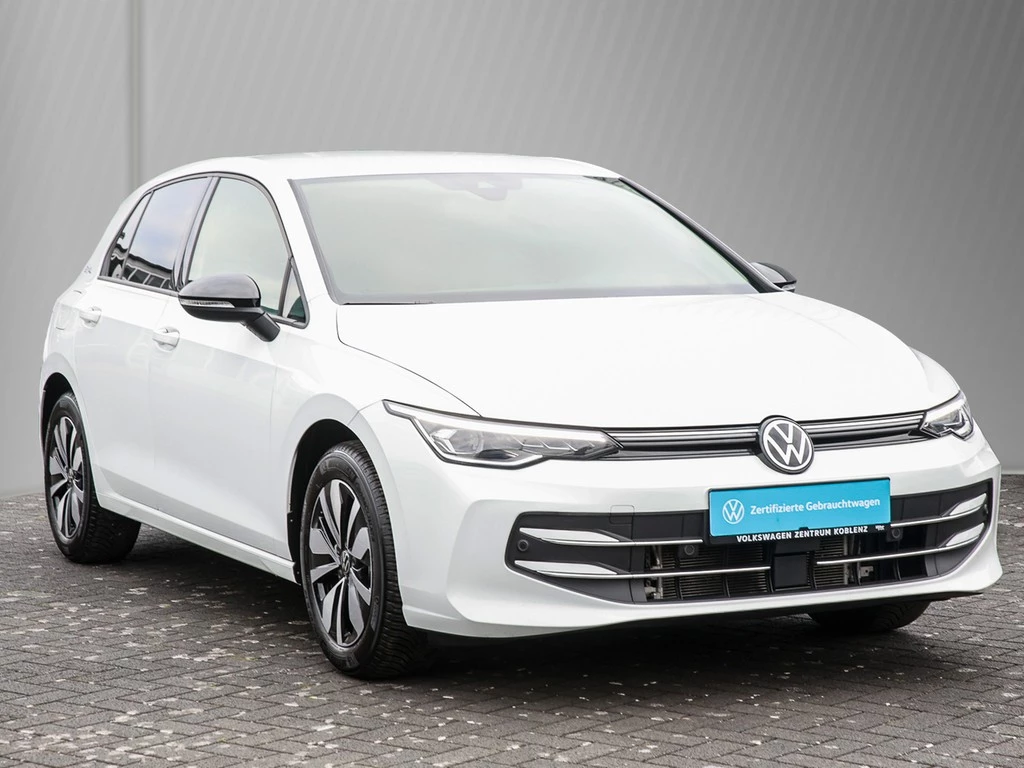 Volkswagen-Golf-image-2