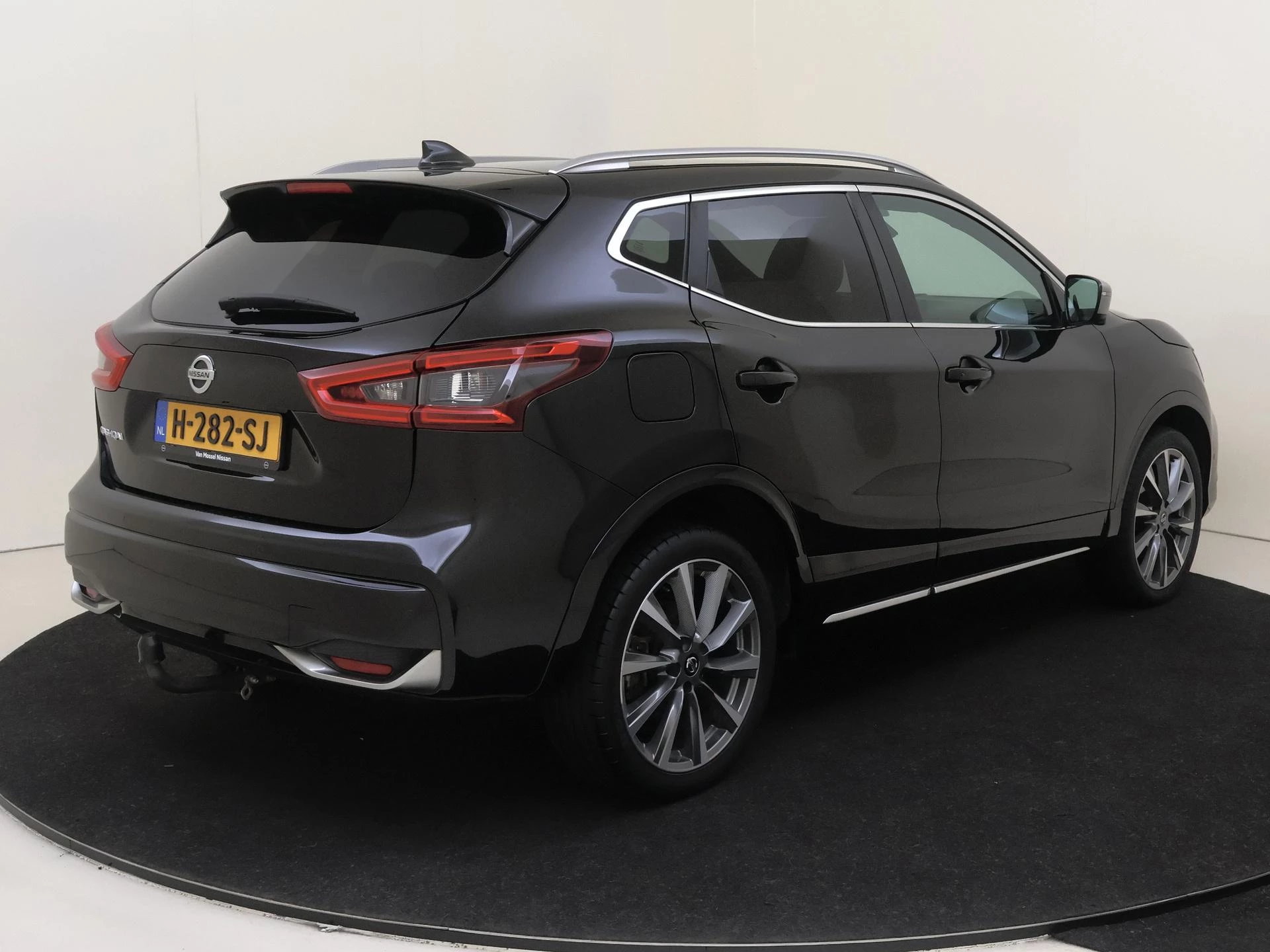 Nissan QASHQAI 1.3 DIG-T Tekna +