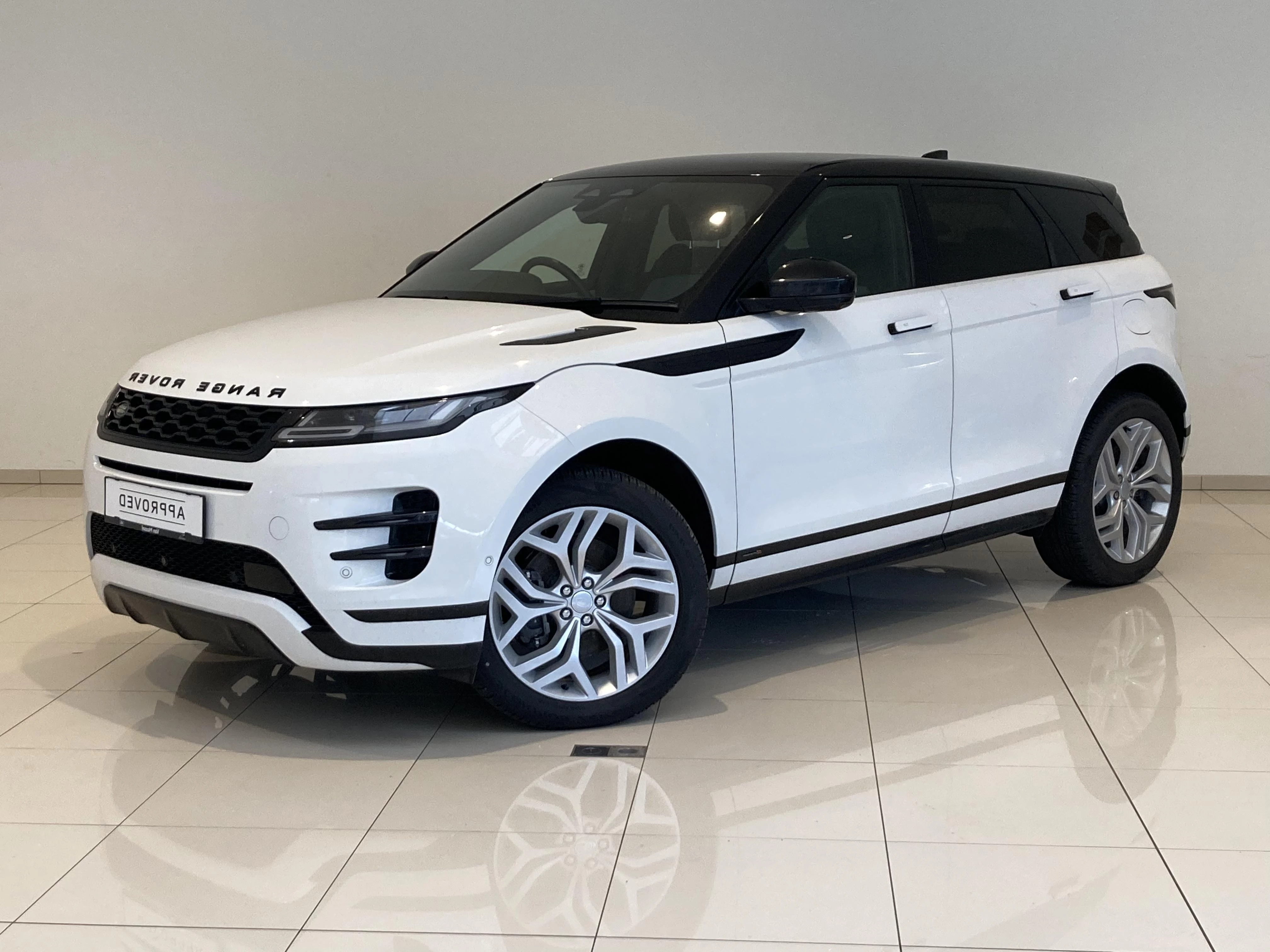 Land Rover-Range Rover Evoque-image-0