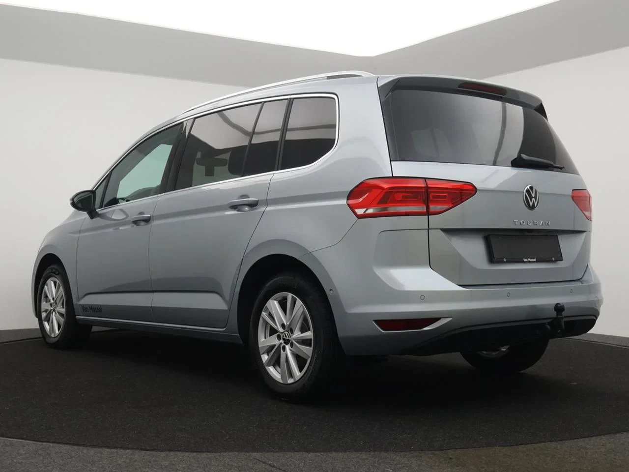 Volkswagen Touran 1.5 TSI Highline Business DSG *DEMO*