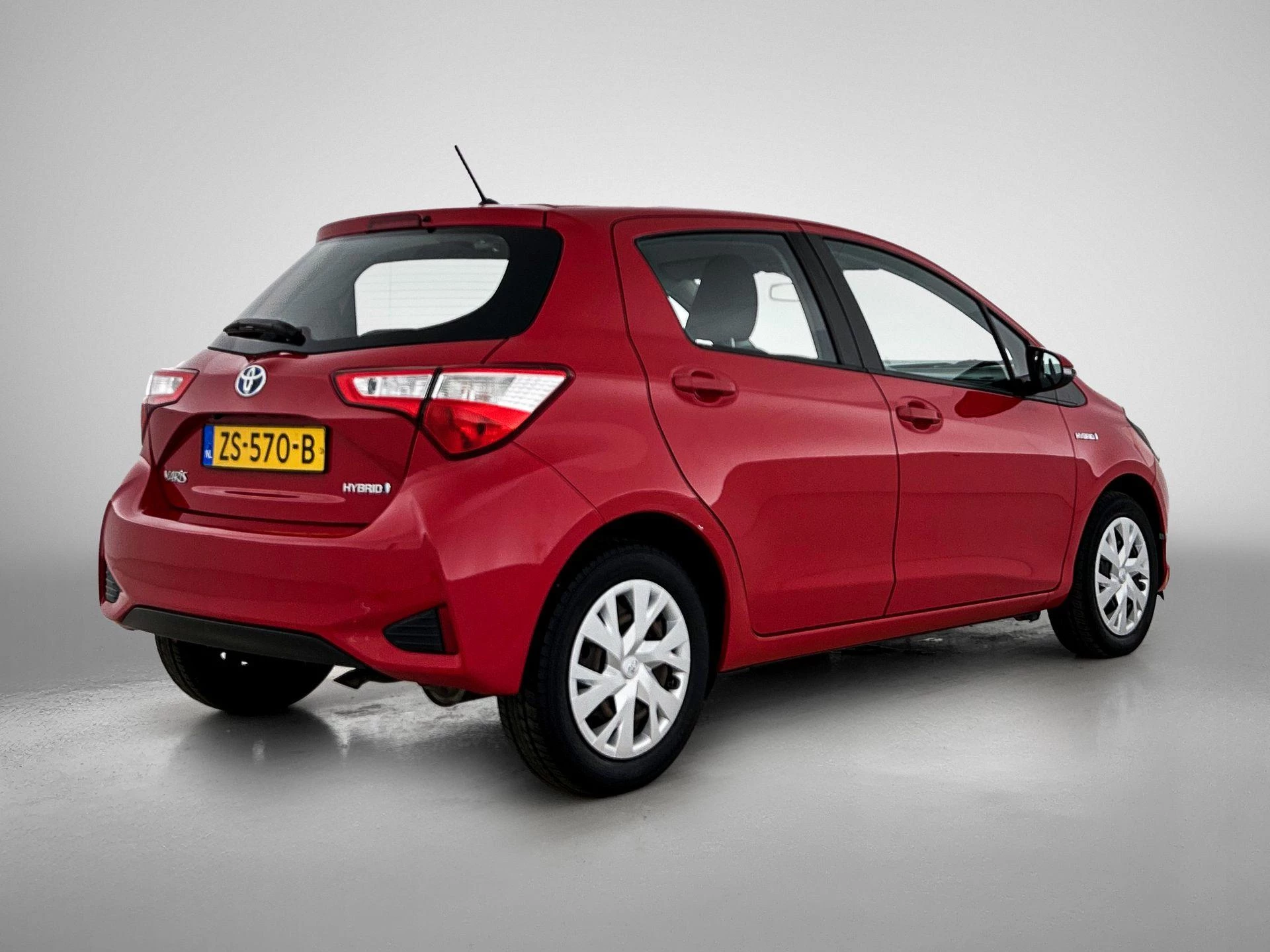 Toyota-Yaris-image-3
