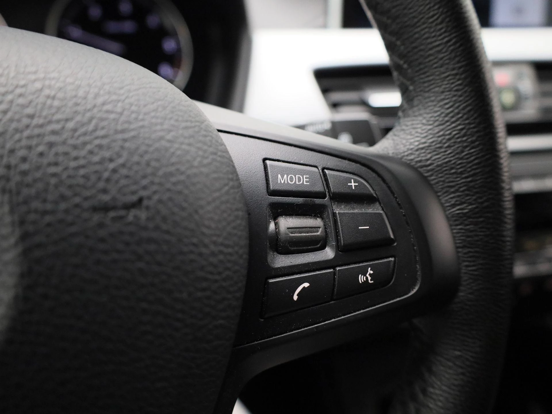 BMW X1 sDrive16d (85 kW)