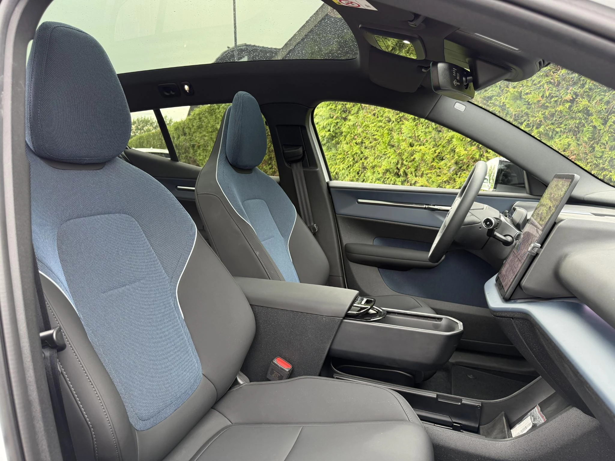 Volvo EX30 Cross Country P8 AWD Ultra 69 kWh