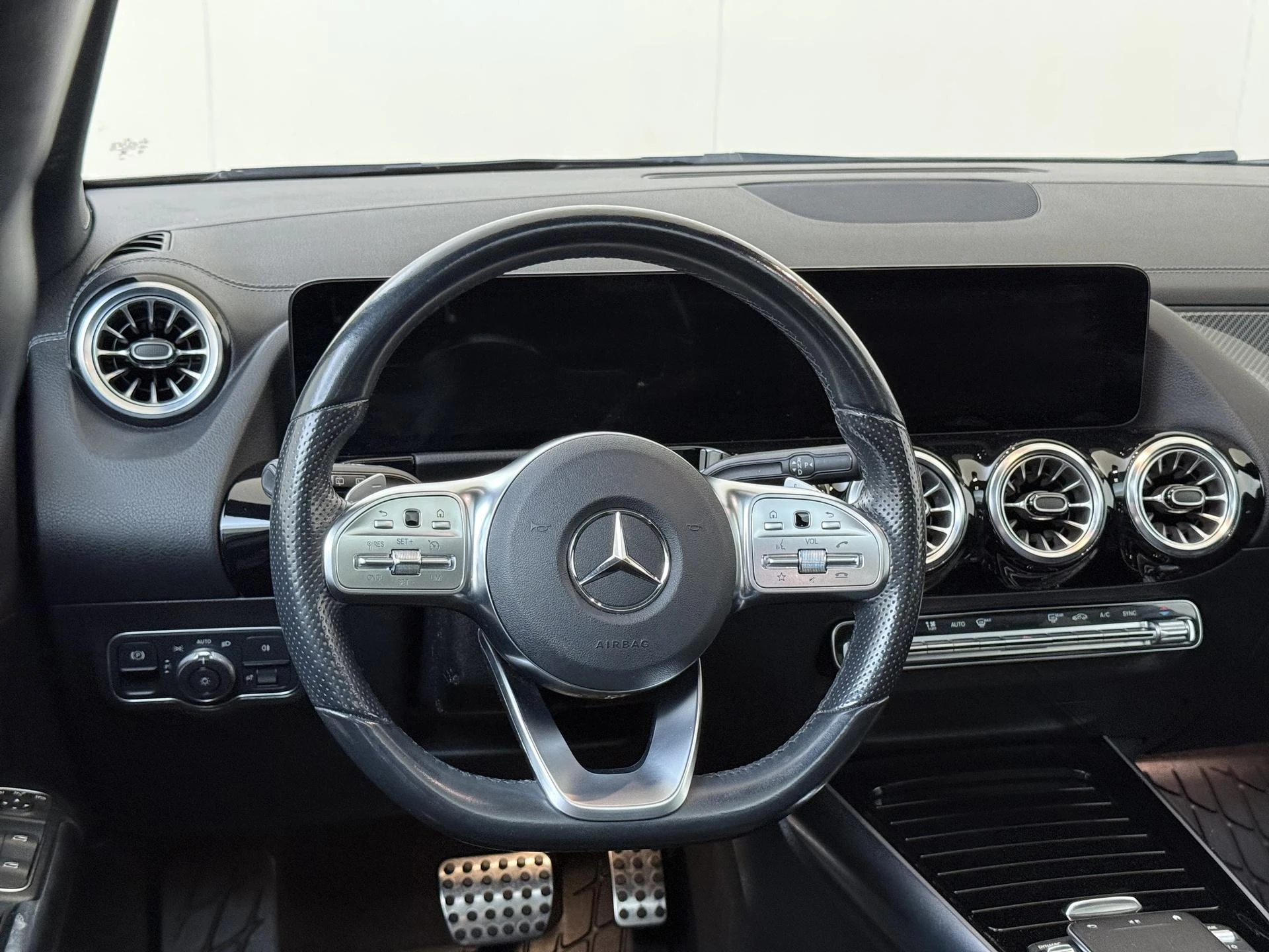 Mercedes-Benz-B-Klasse-image-9