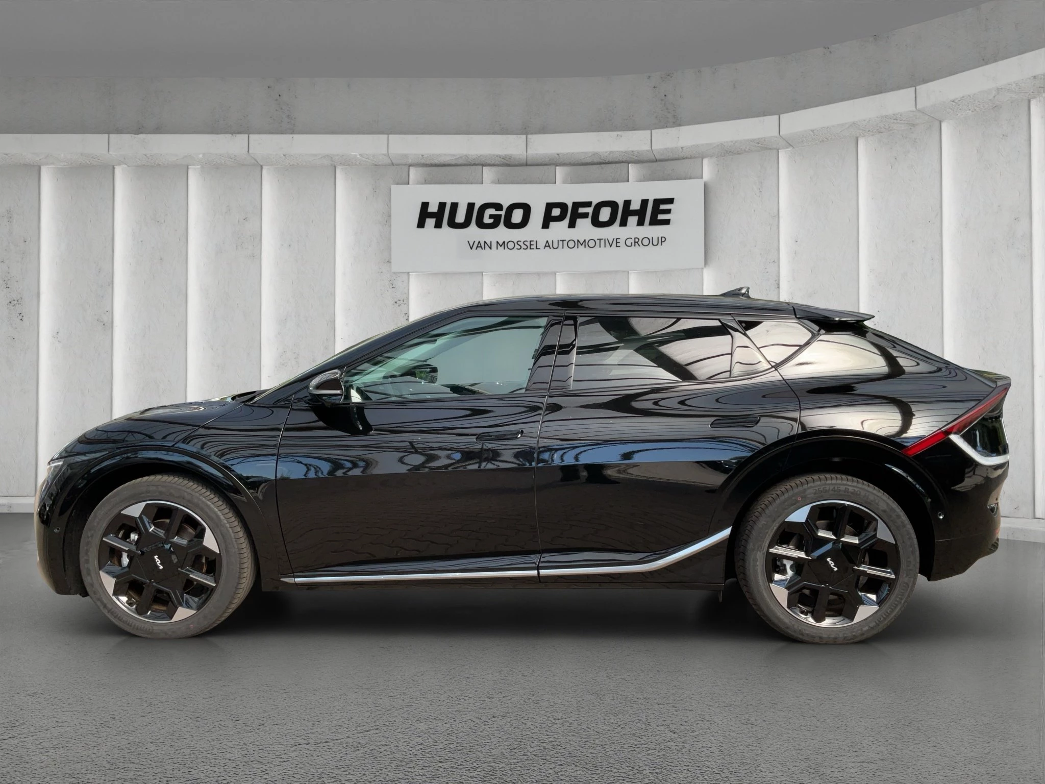 Kia EV6 Earth 84 kWh 168 kW Heckantrieb Sports Utility Vehicle. 5-türig