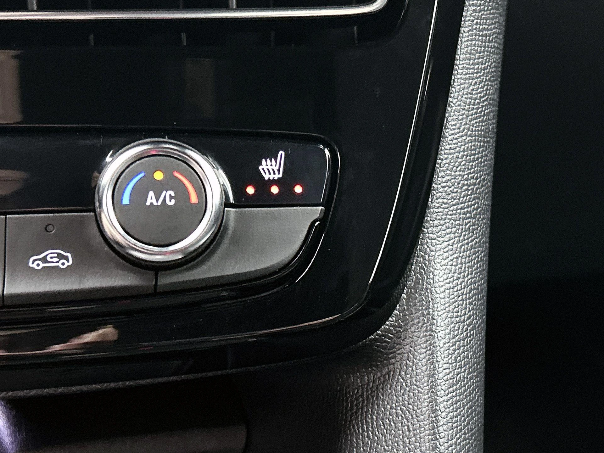 Opel Mokka 1.2 Turbo Hybrid GS