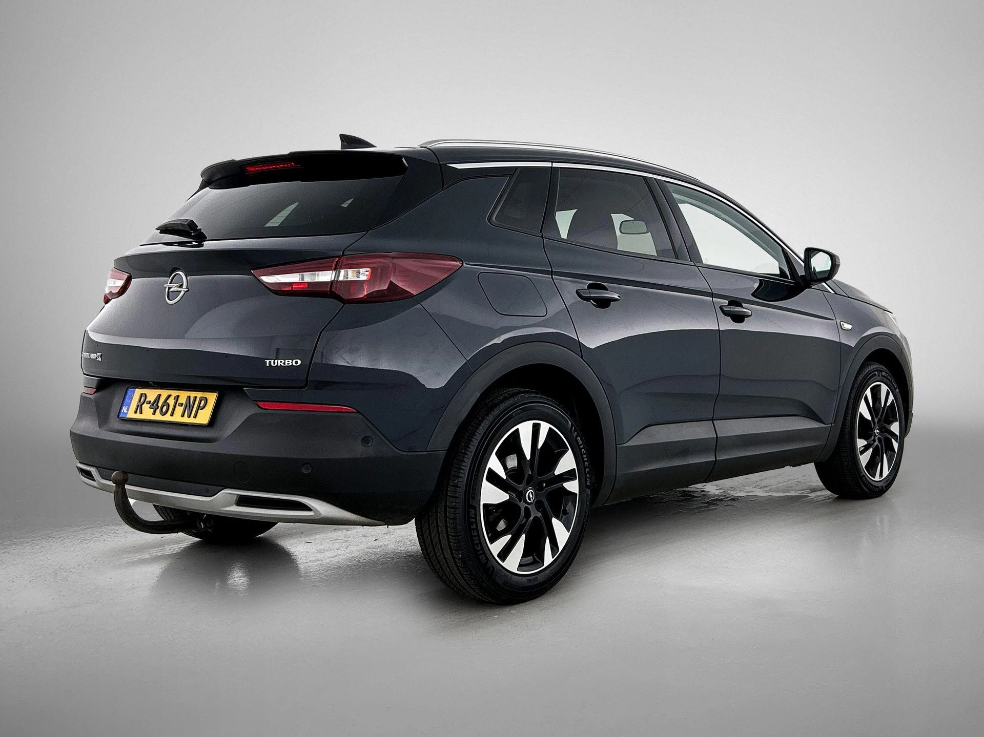 Opel-Grandland X-image-3