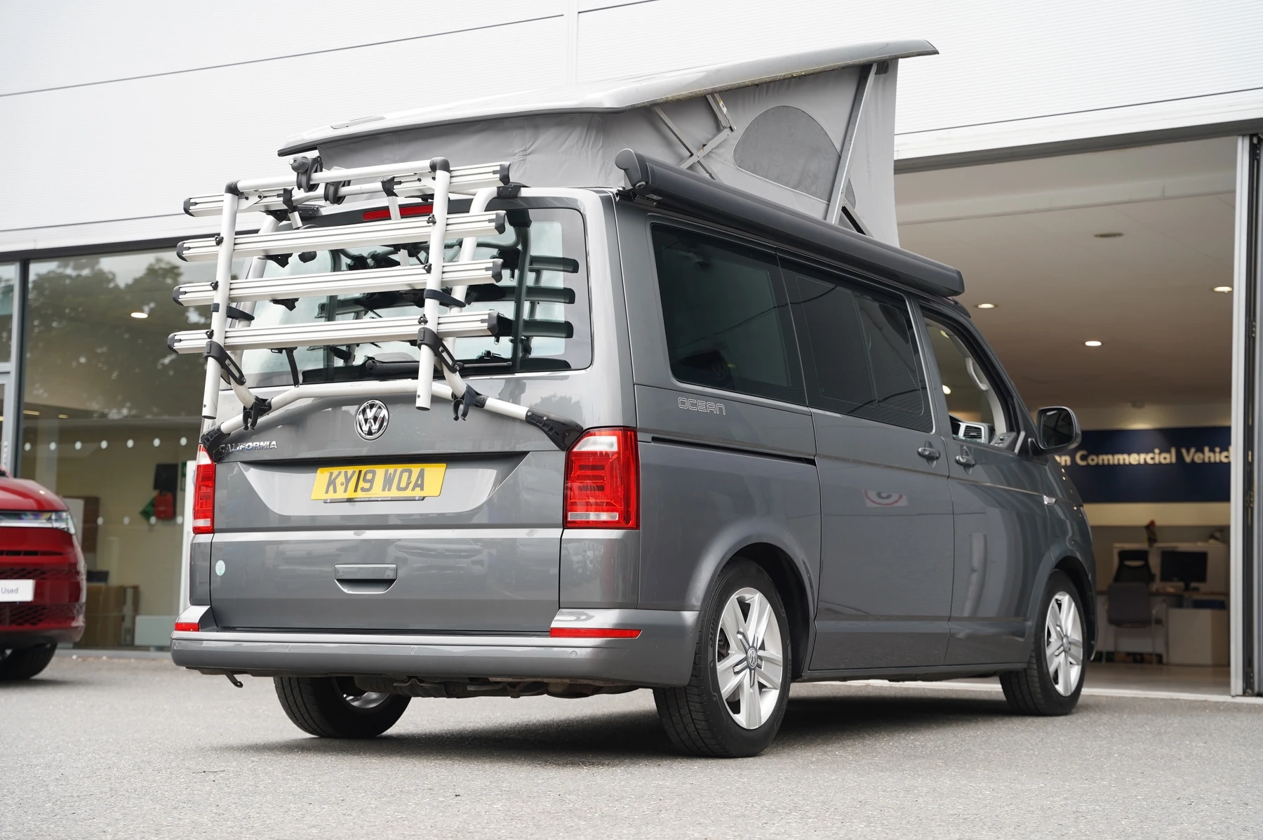 Volkswagen-California-image-13