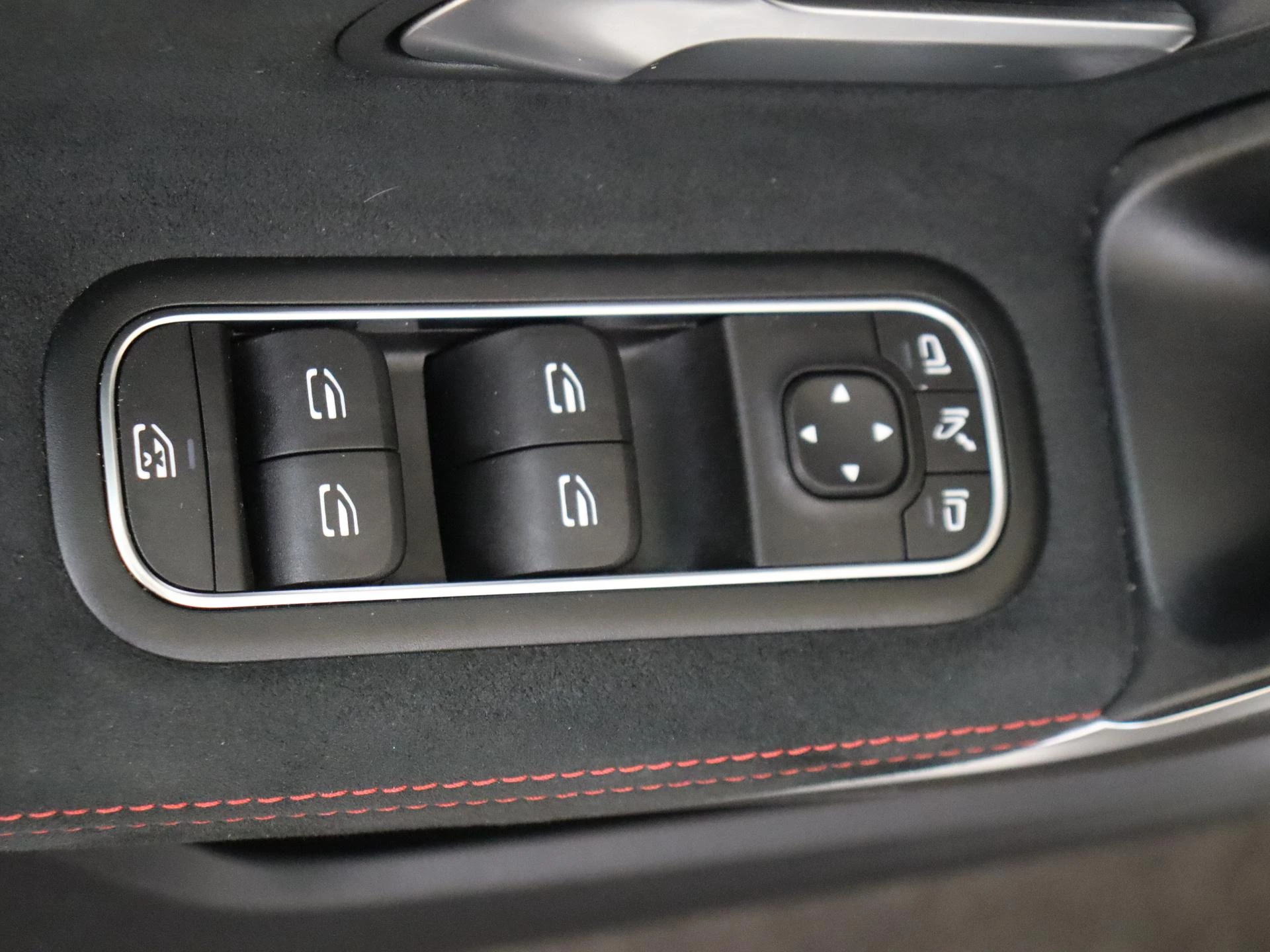 Mercedes-Benz-A-Klasse-image-26