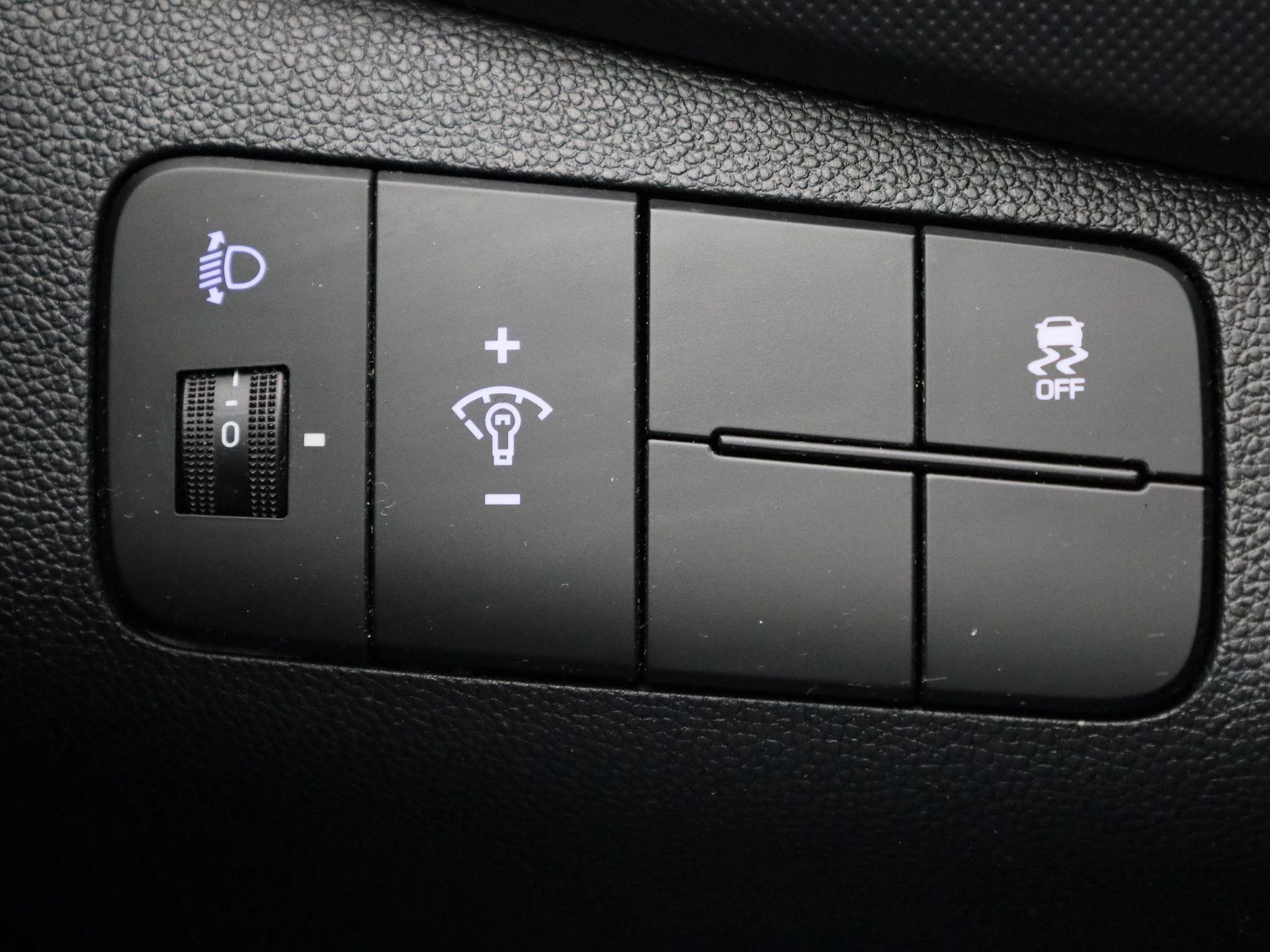Hyundai-i10-image-23