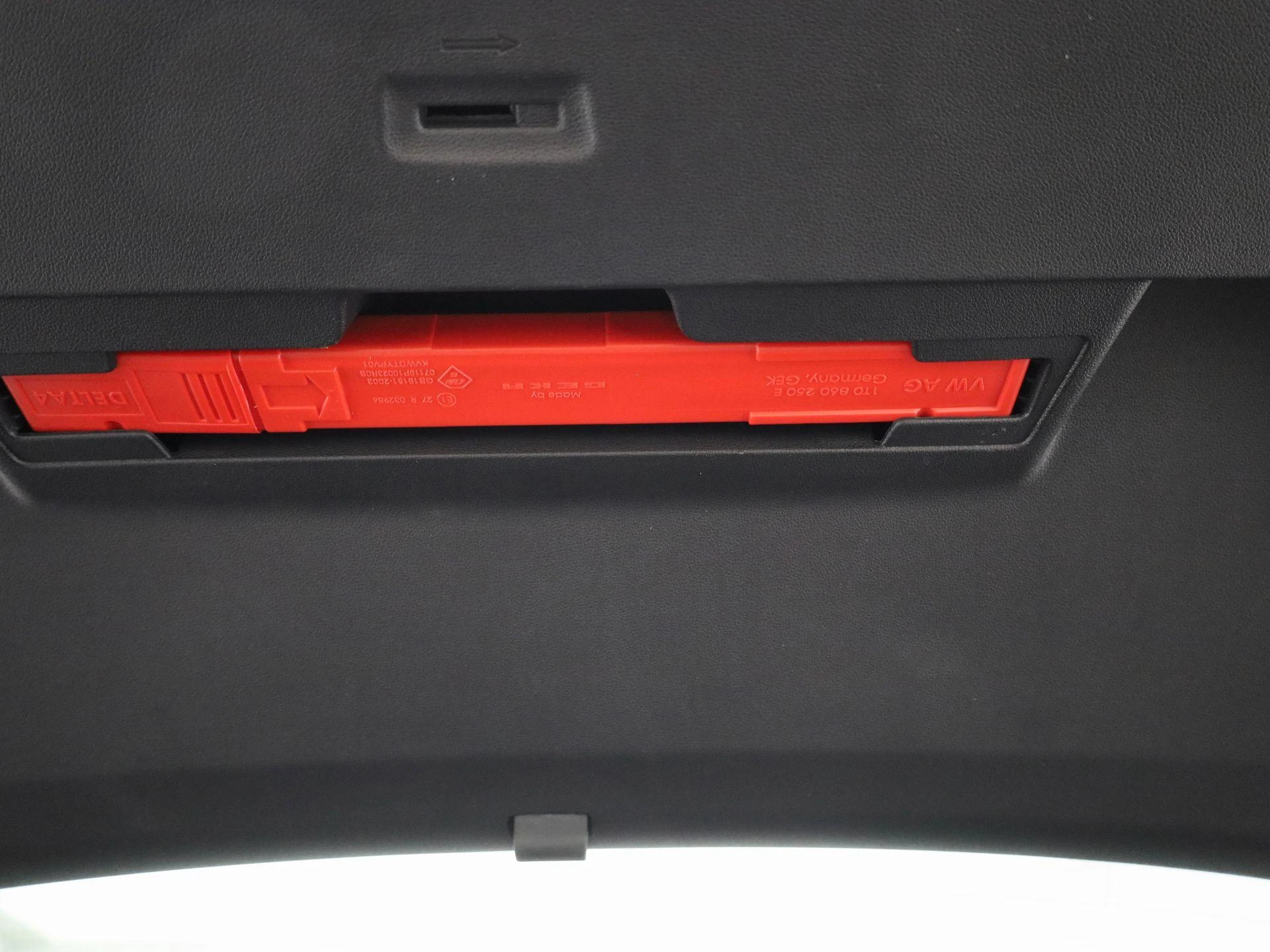 Volkswagen-T-Cross-image-11