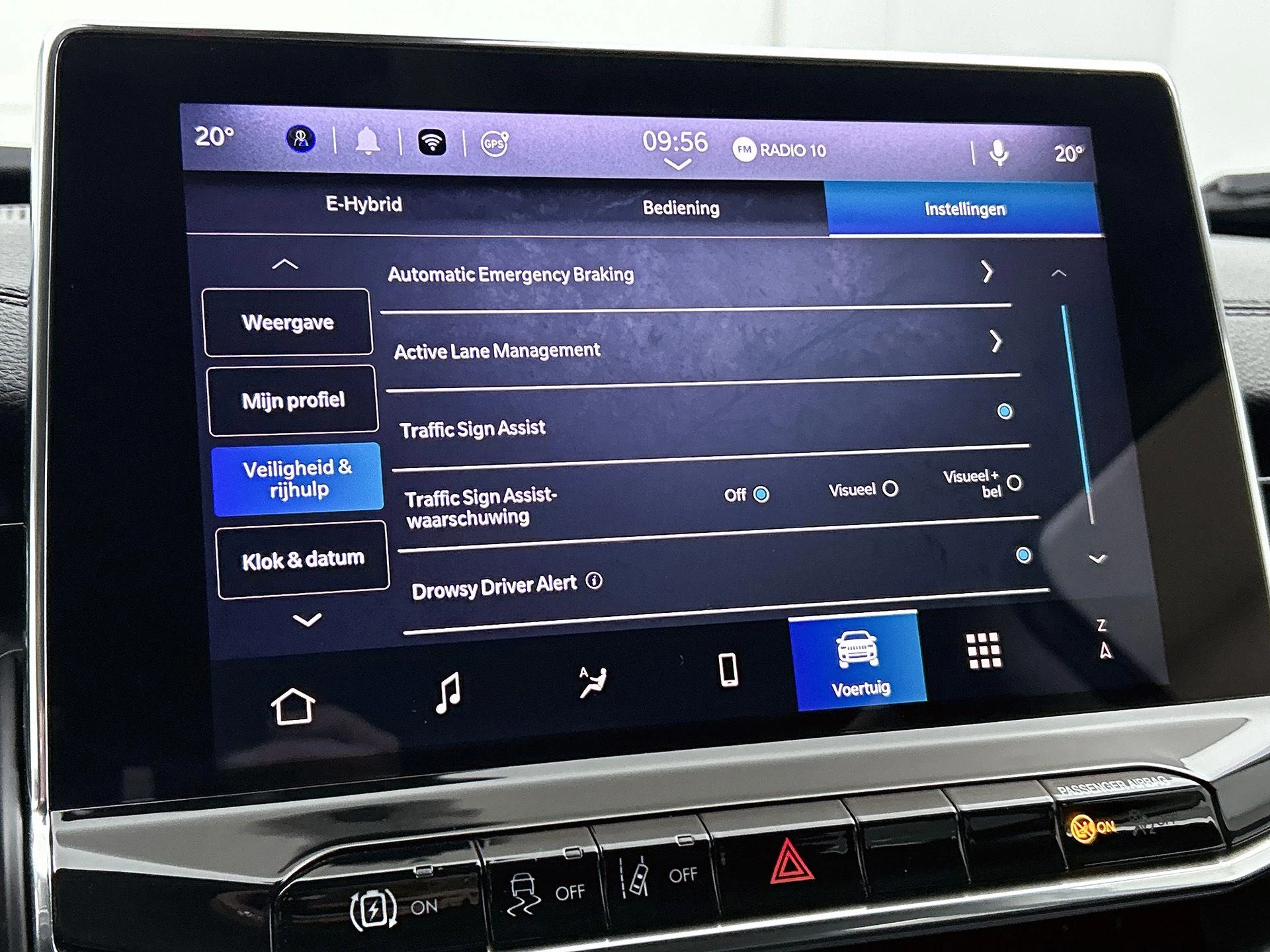 Jeep Compass 4xe 240 Plug-in Hybrid Electric Upland
