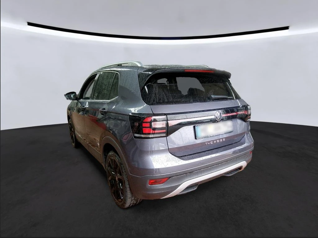 Volkswagen-T-Cross-image-2