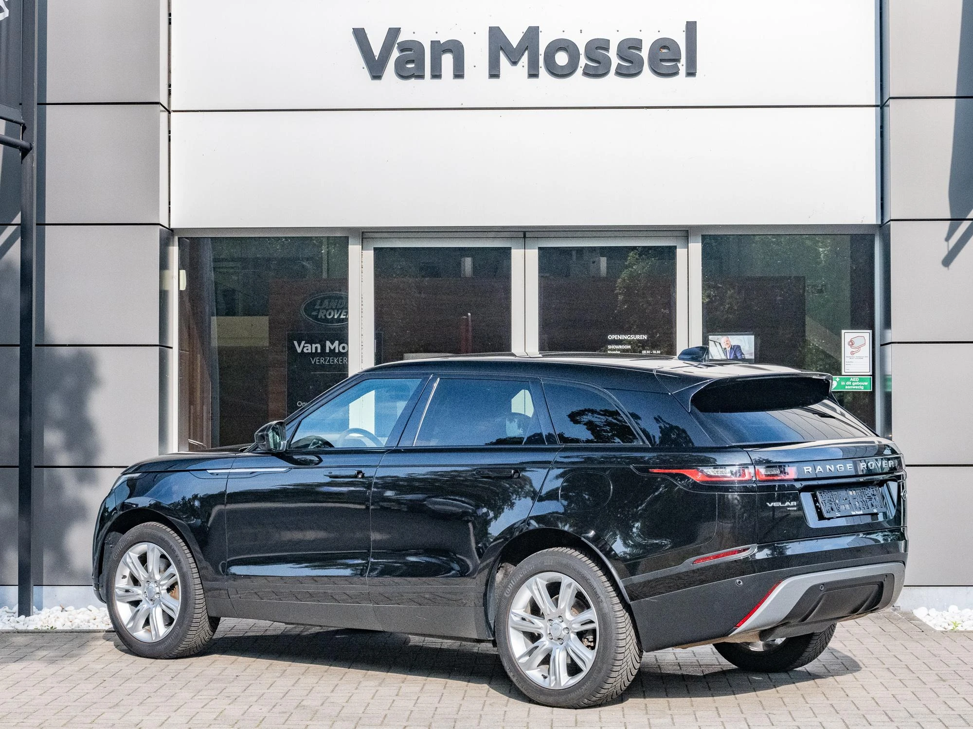 Land Rover Range Rover Velar P400e SE AWD Auto. 23MY