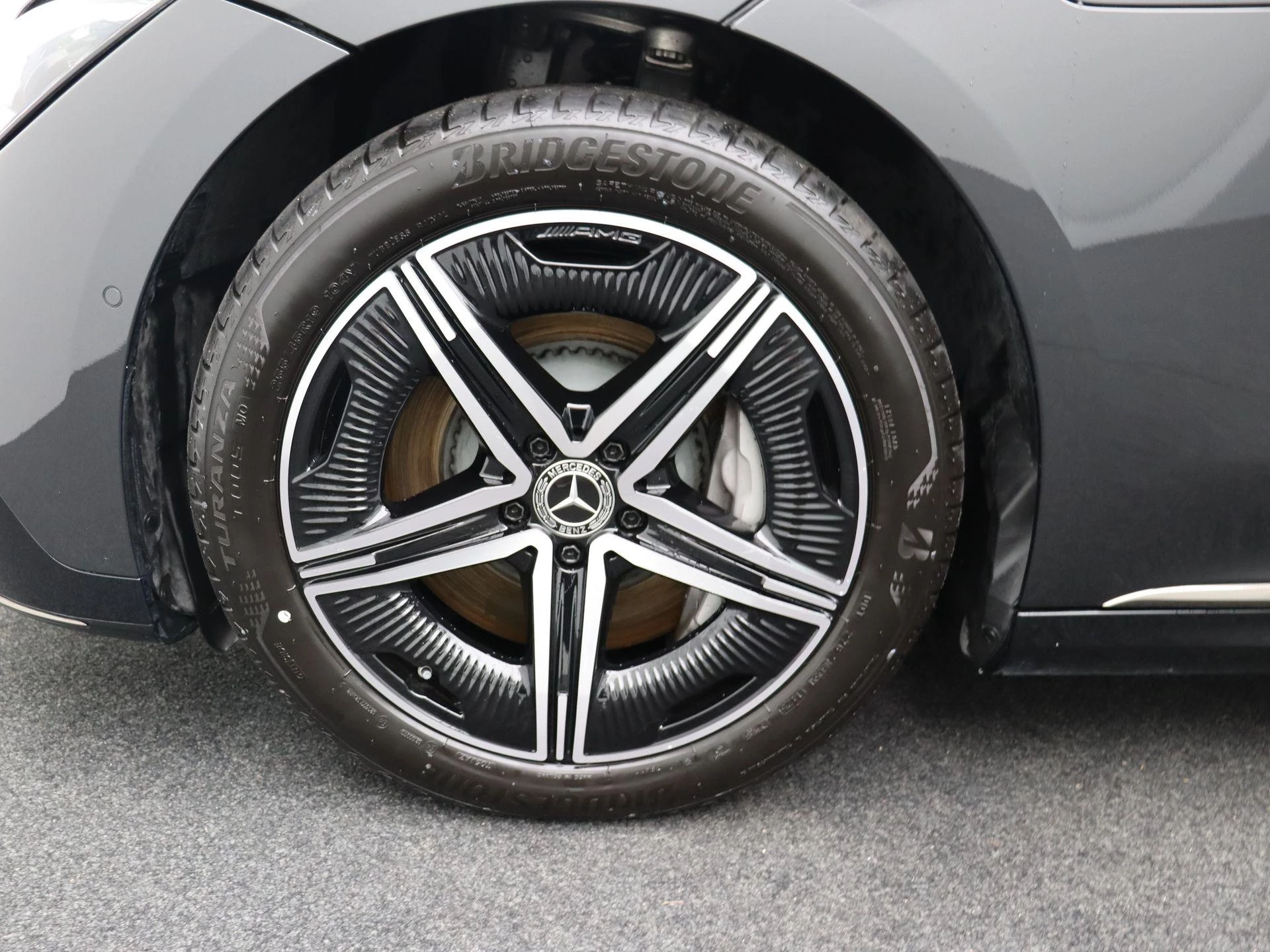 Mercedes-Benz-EQE-image-6
