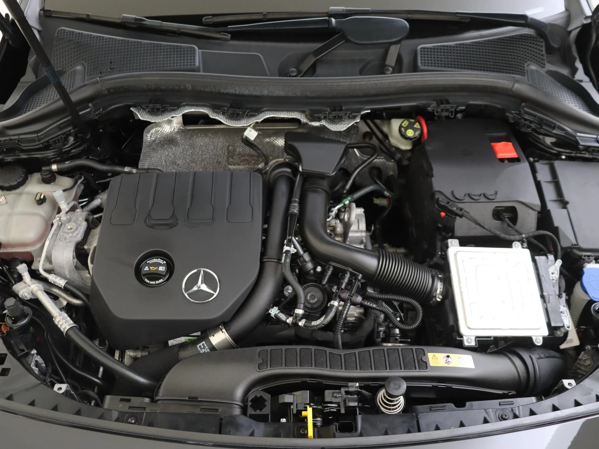 Mercedes-Benz-B-Klasse-image-35