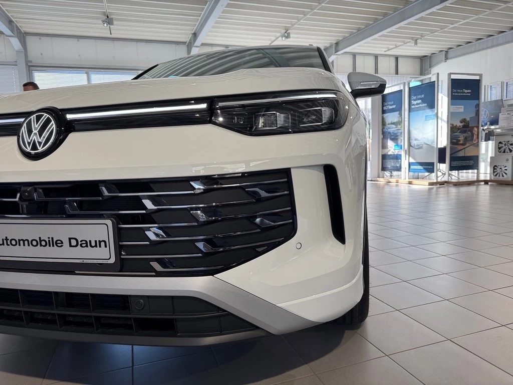 Volkswagen Tayron 1,5 l eTSI 110 kW 7-DSG Elegance , AHK