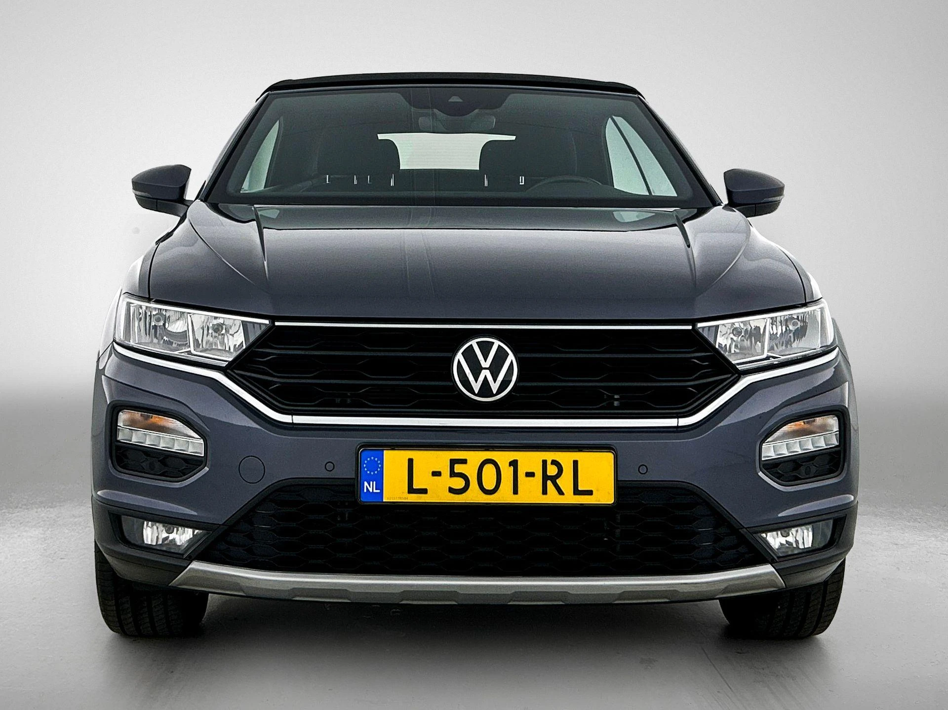 Volkswagen-T-Roc-image-4
