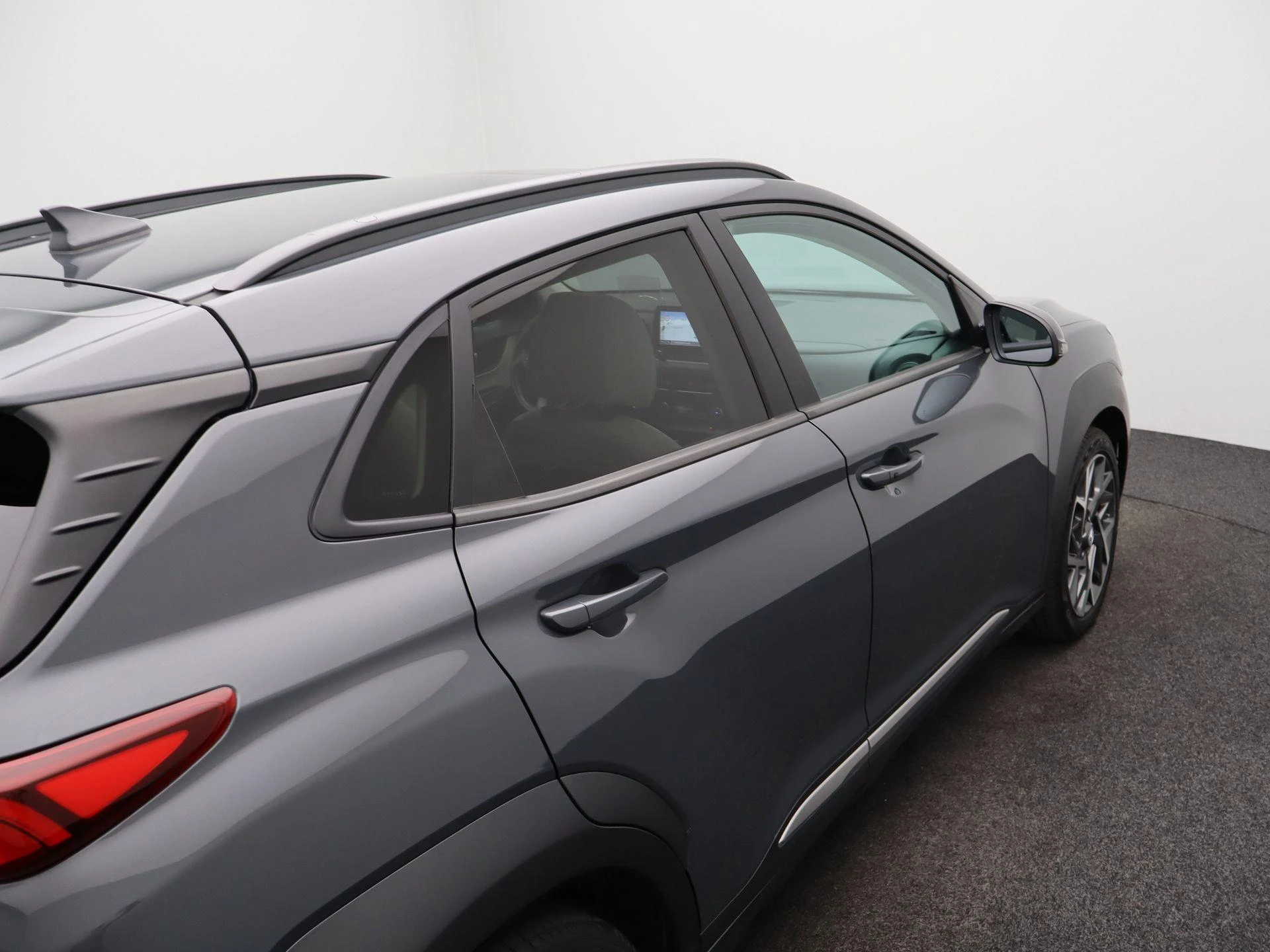 Hyundai-Kona-image-37