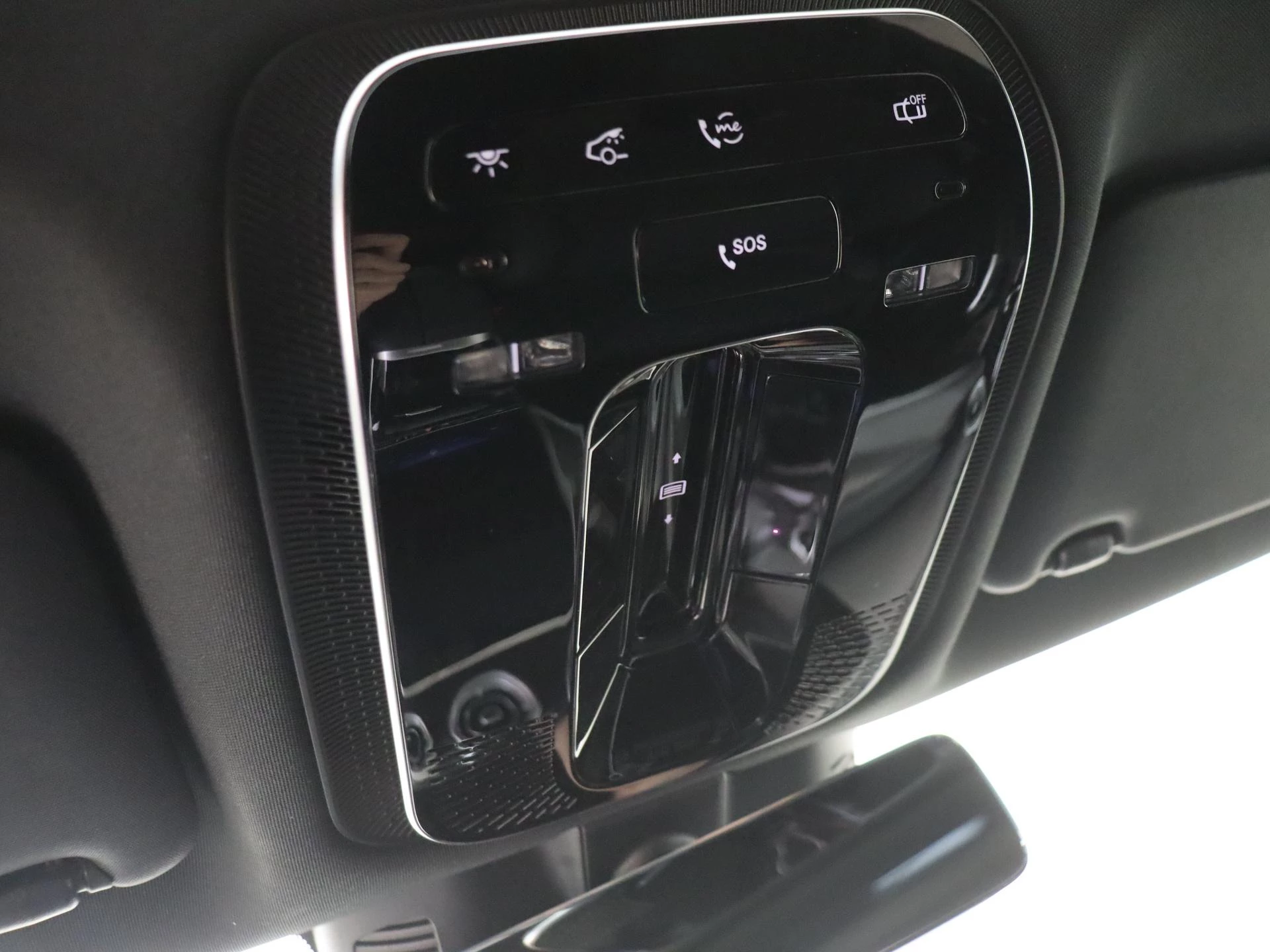 Mercedes-Benz-C-Klasse-image-23