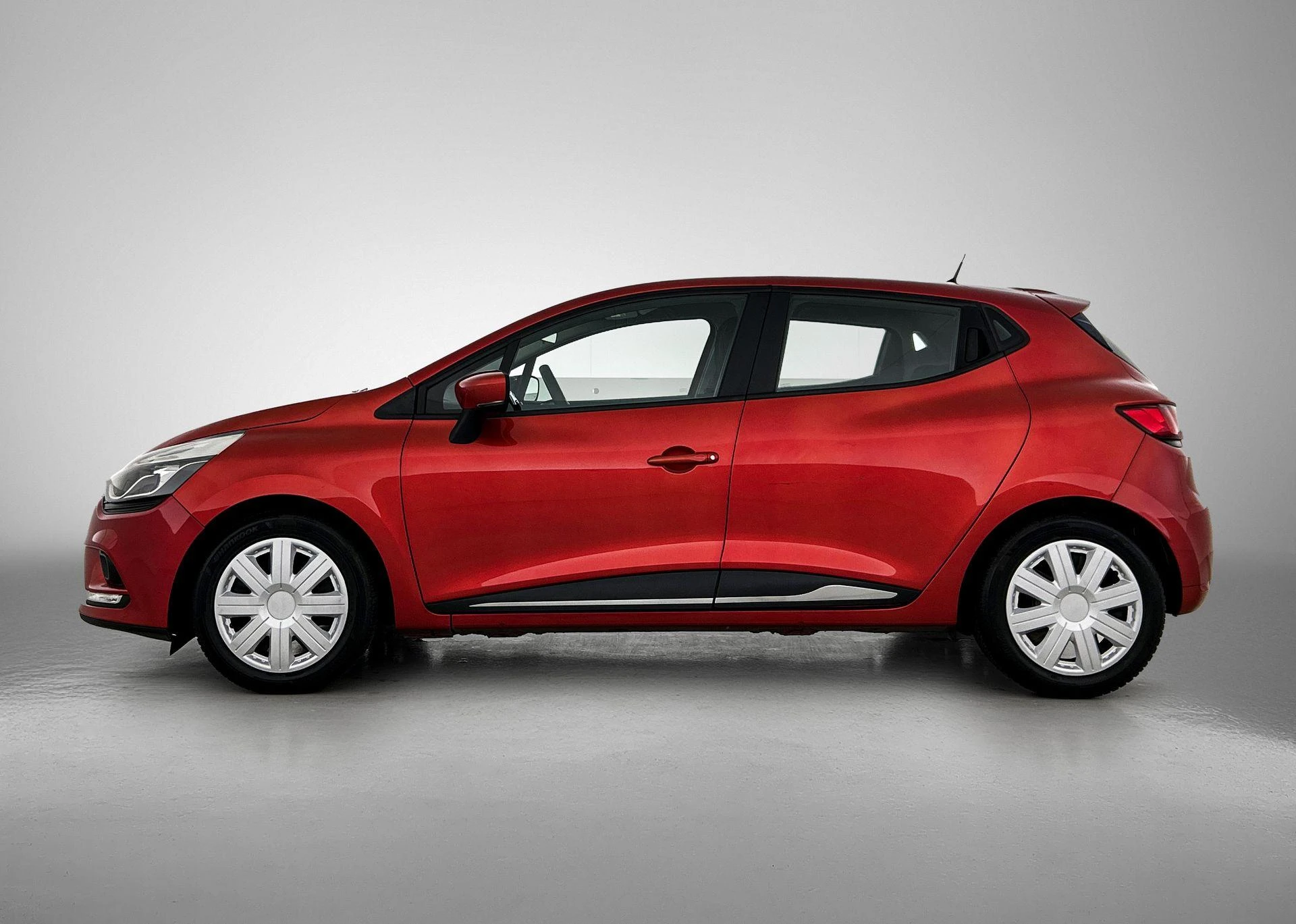 Renault-Clio-image-1